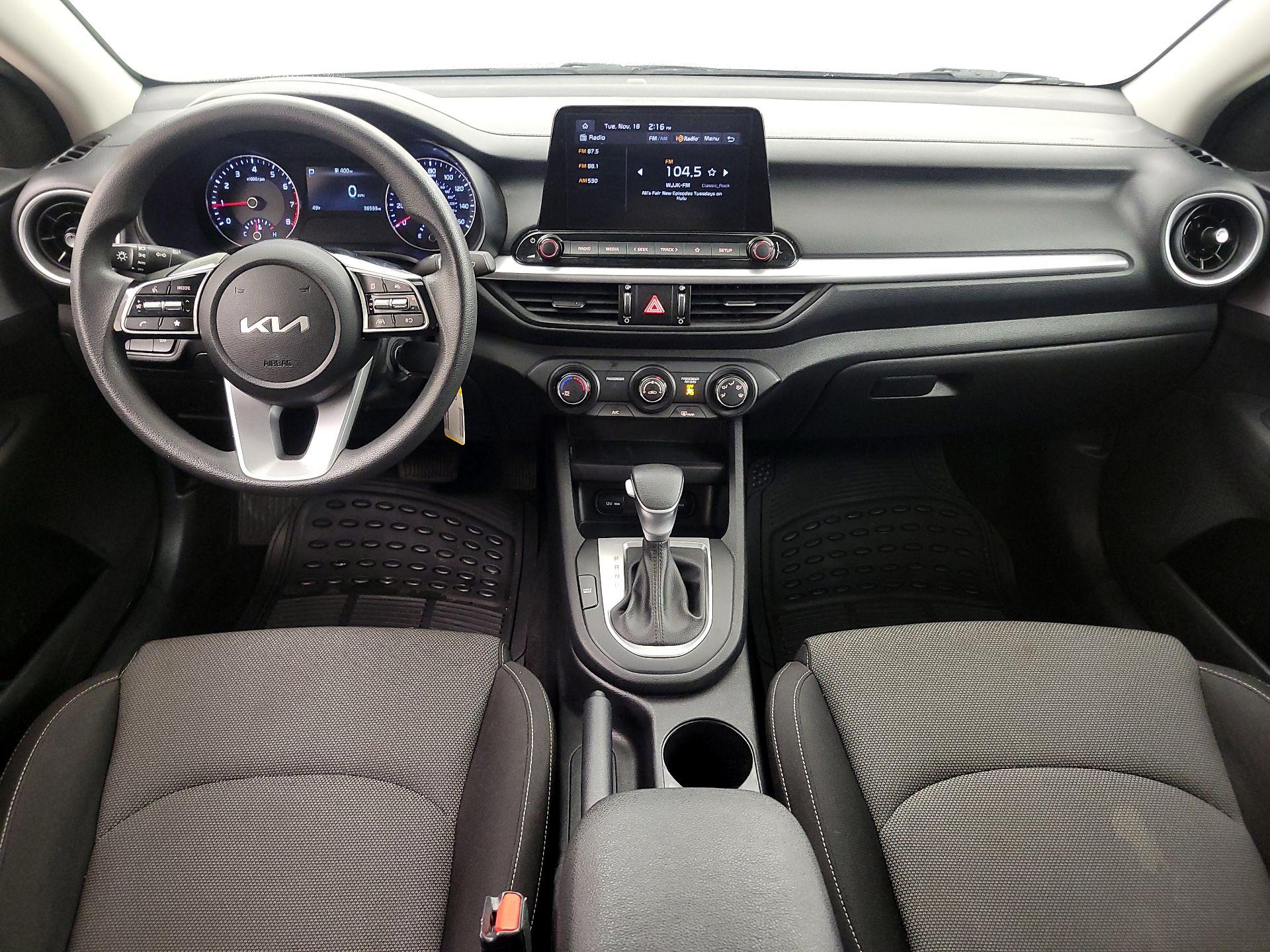 Thumbnail: 2023 Kia Forte - 9