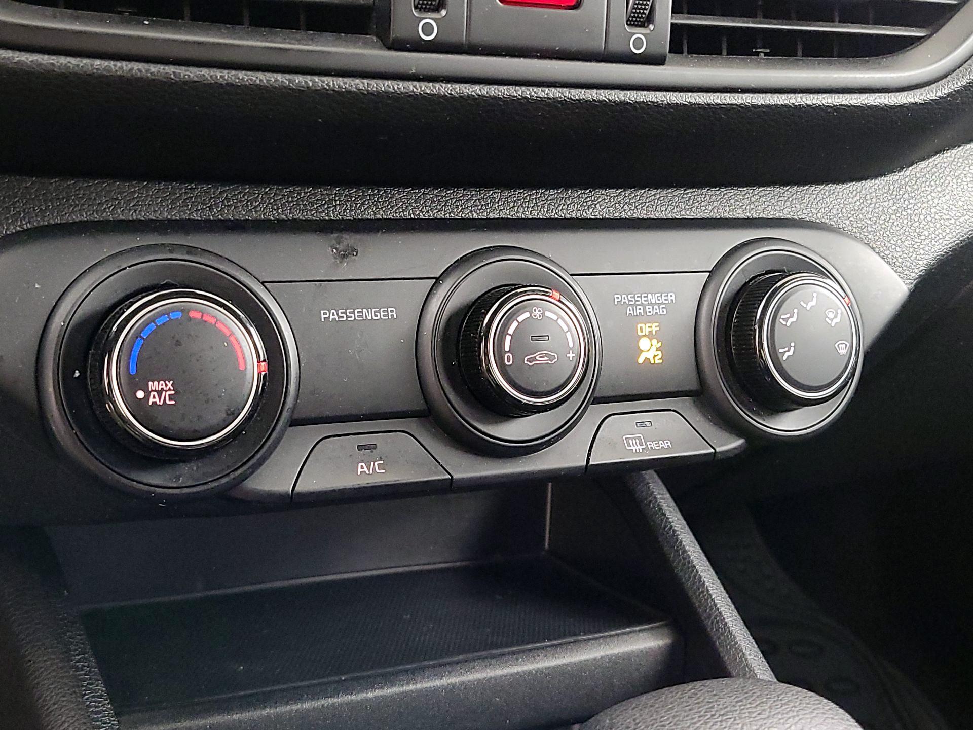 Thumbnail: 2023 Kia Forte - 16