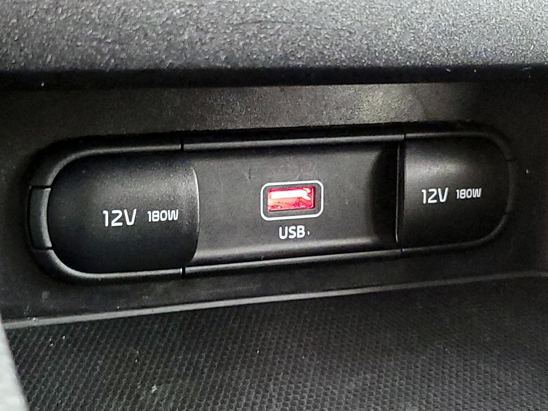 Thumbnail: 2023 Kia Forte - 18