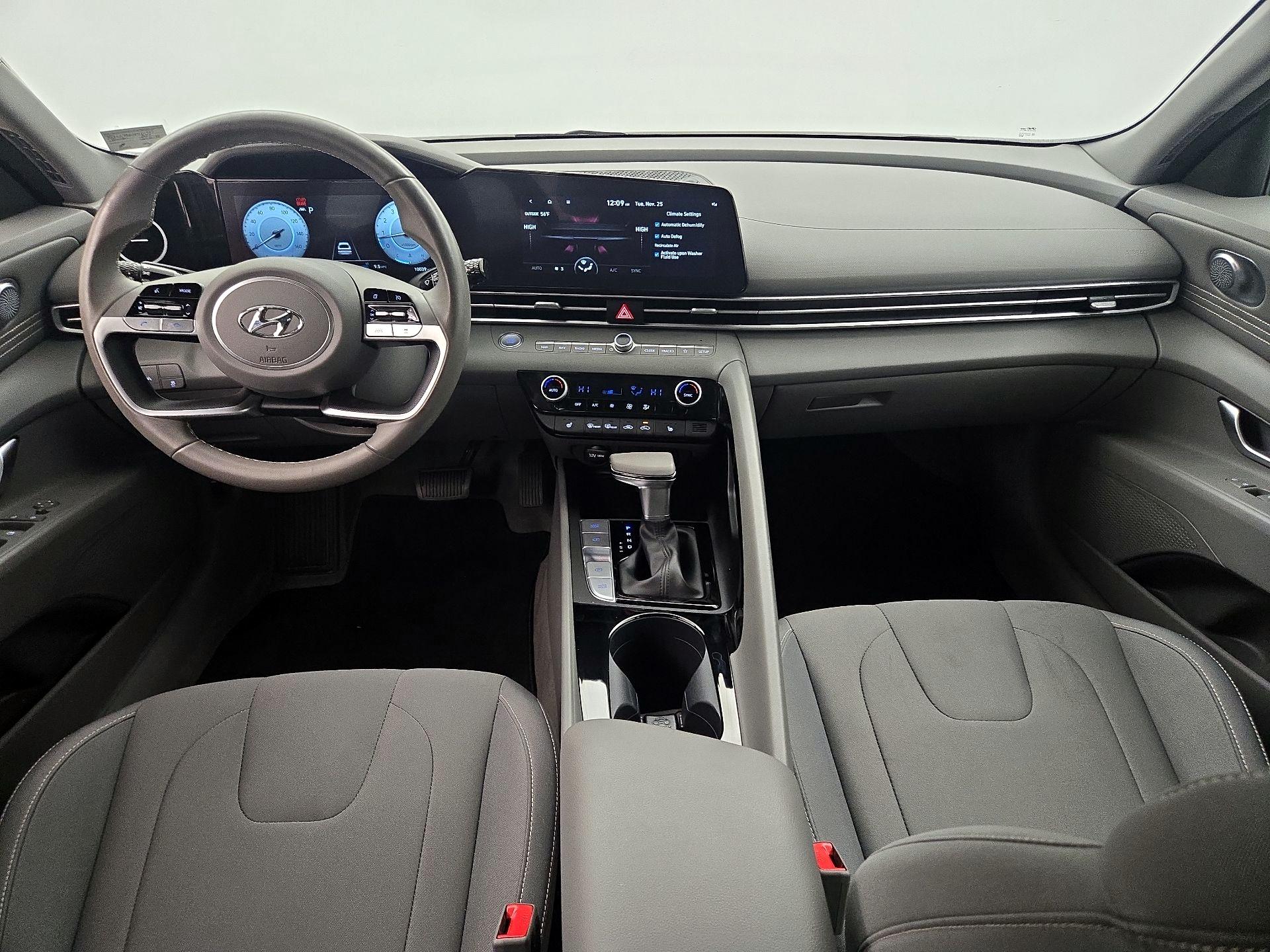 Thumbnail: 2023 Hyundai Elantra - 9