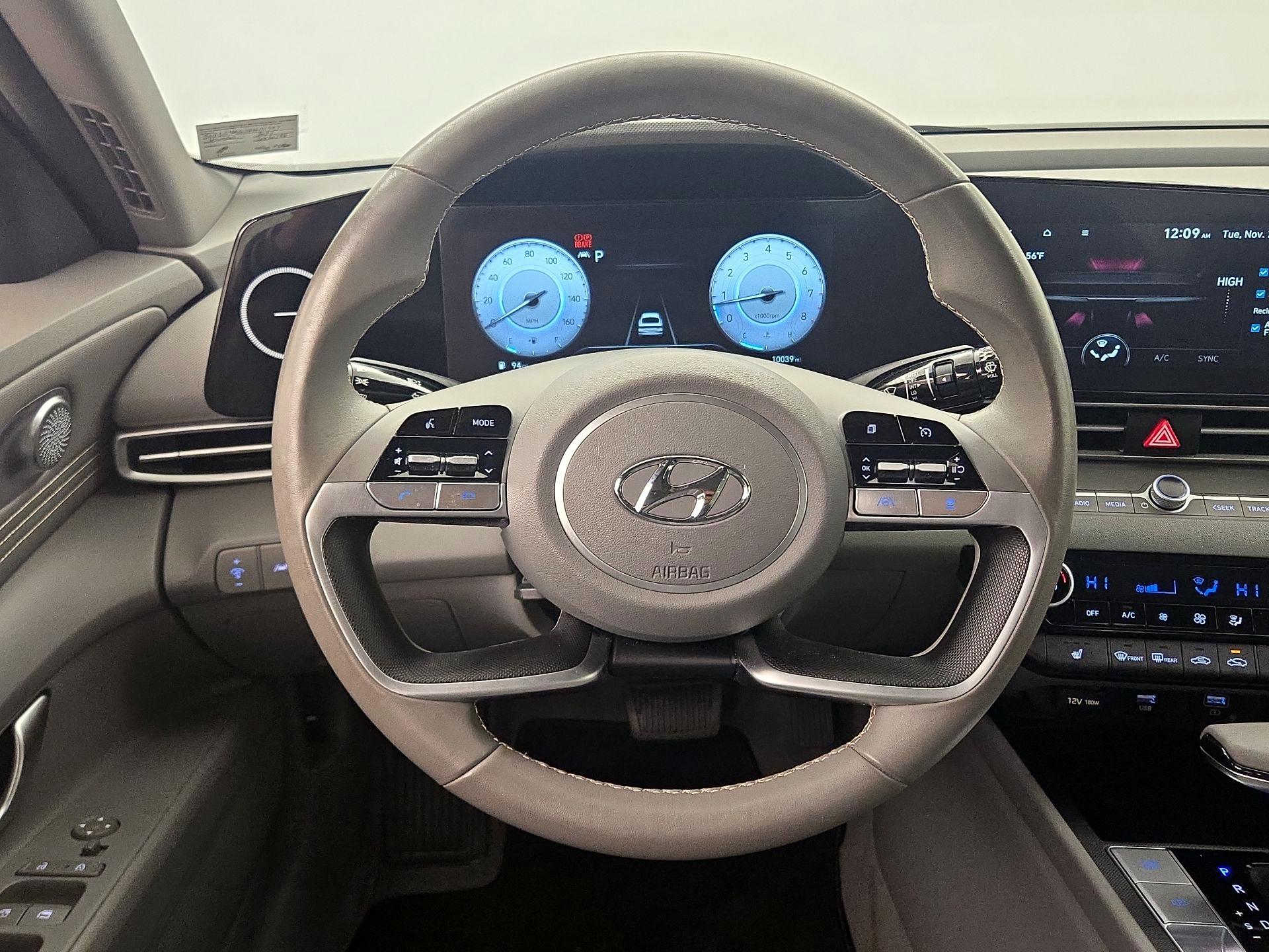 Thumbnail: 2023 Hyundai Elantra - 10