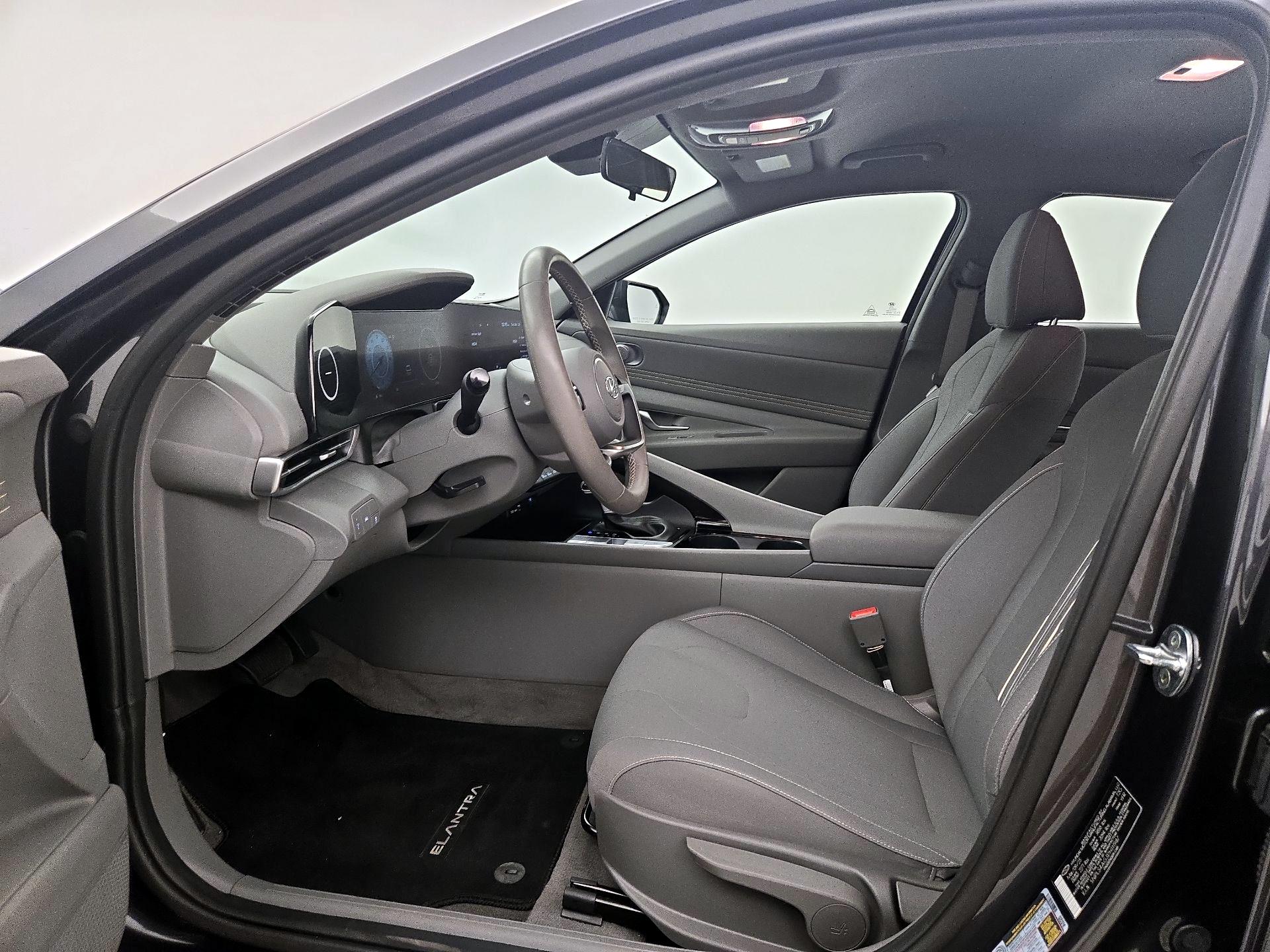 Thumbnail: 2023 Hyundai Elantra - 11