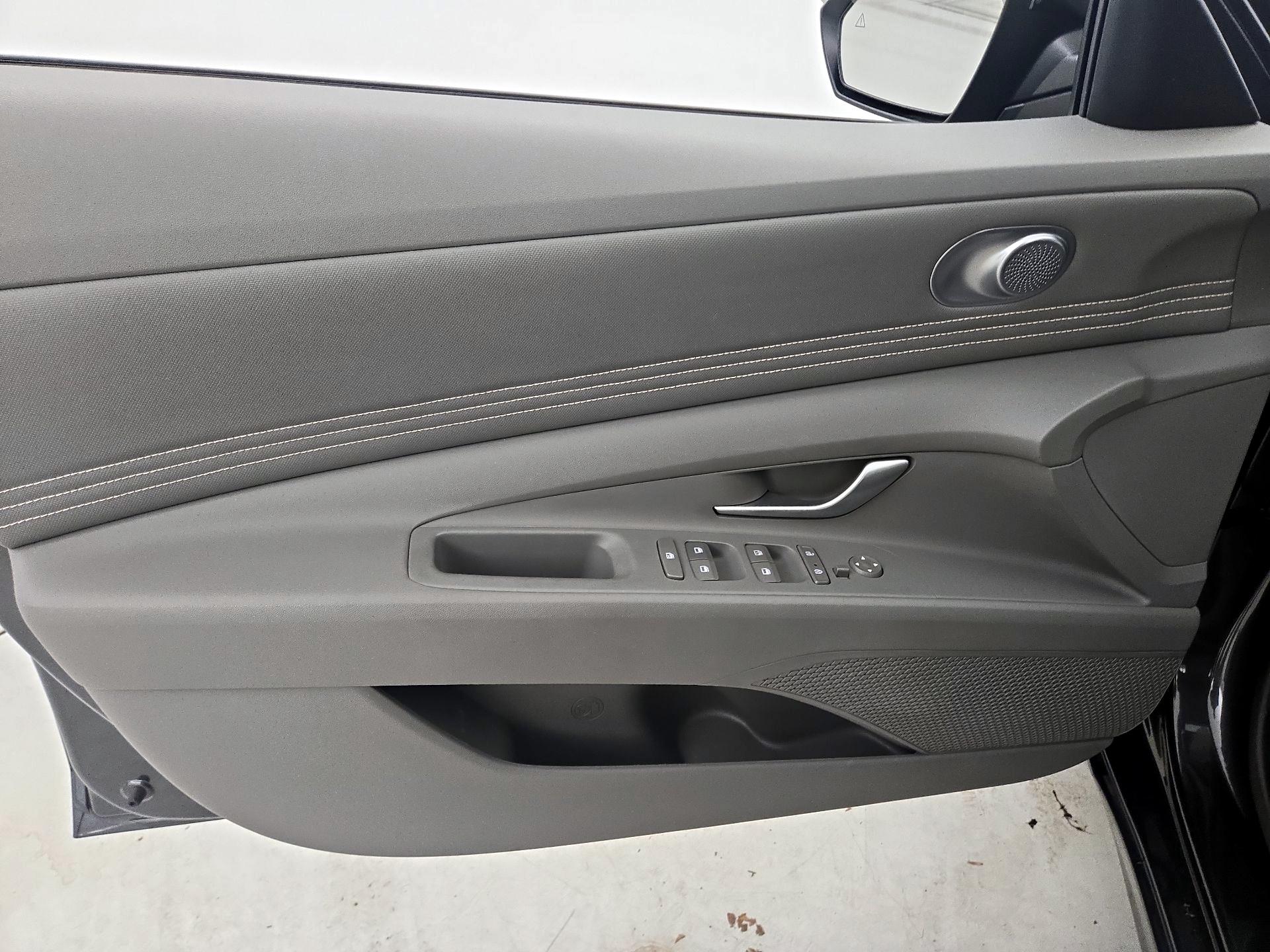 Thumbnail: 2023 Hyundai Elantra - 12