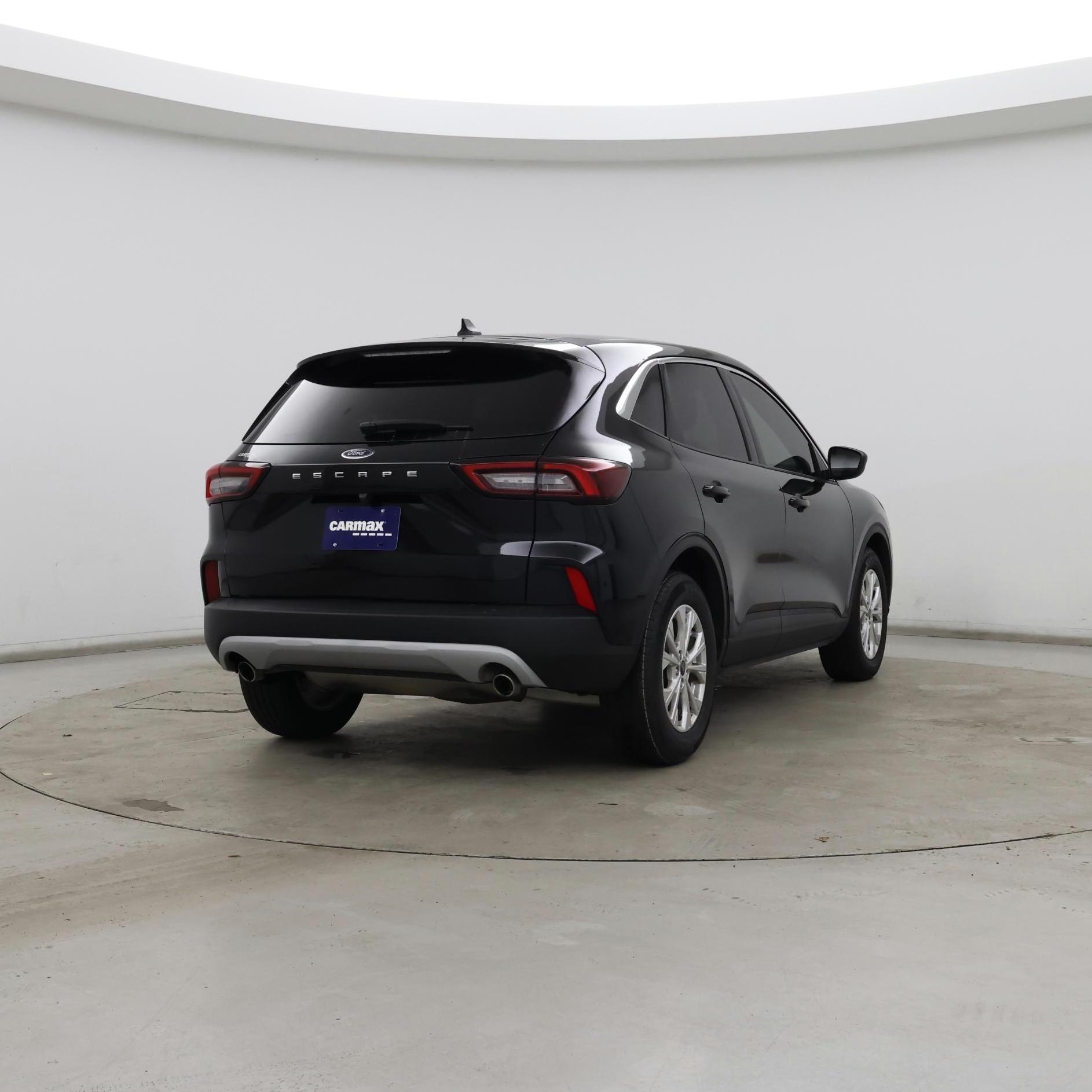 Thumbnail: 2023 Ford Escape - 8