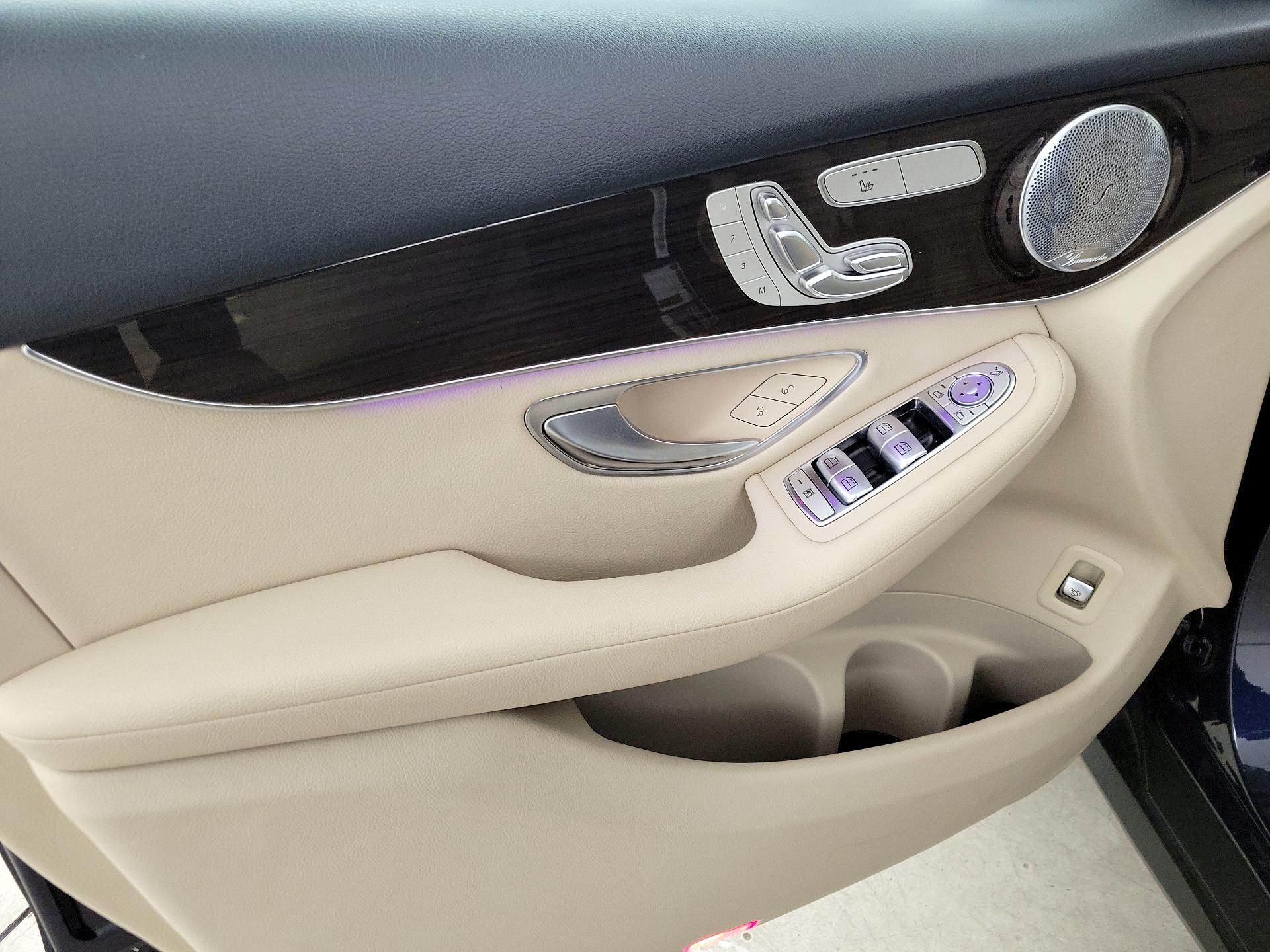 Thumbnail: 2020 Mercedes-Benz GLC - 12