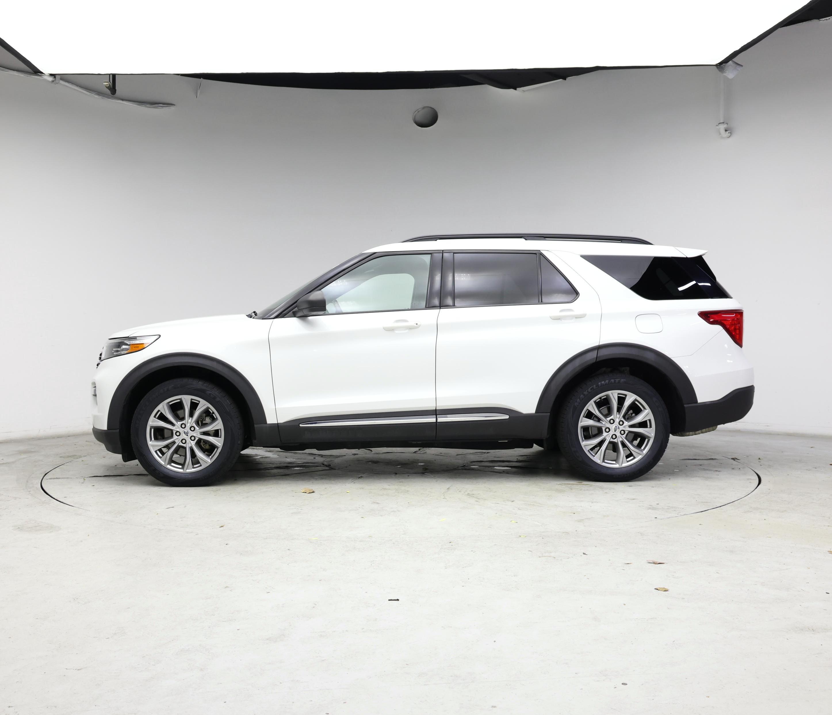 Thumbnail: 2020 Ford Explorer - 3