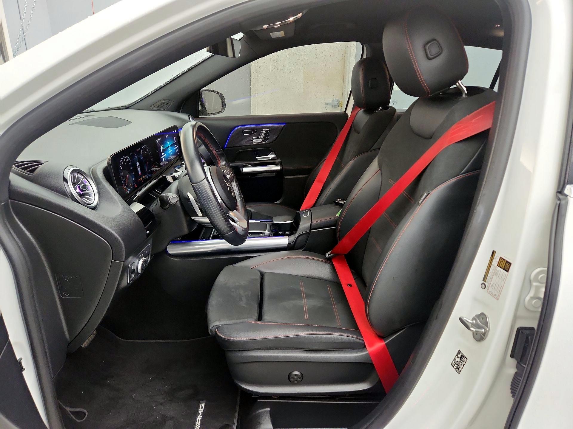 Thumbnail: 2023 Mercedes-Benz GLA - 11