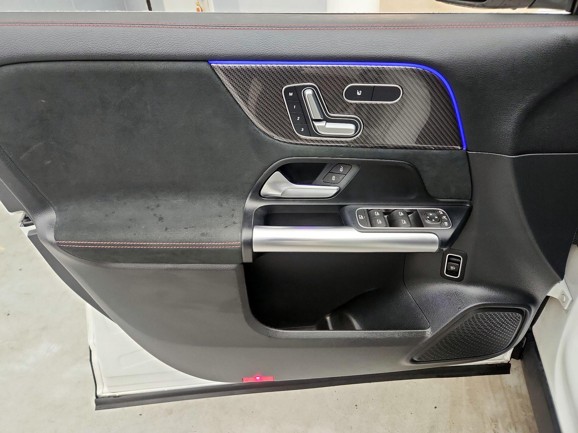 Thumbnail: 2023 Mercedes-Benz GLA - 12