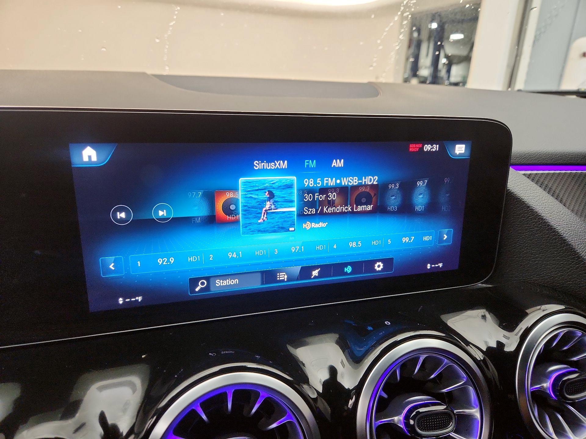 Thumbnail: 2023 Mercedes-Benz GLA - 15