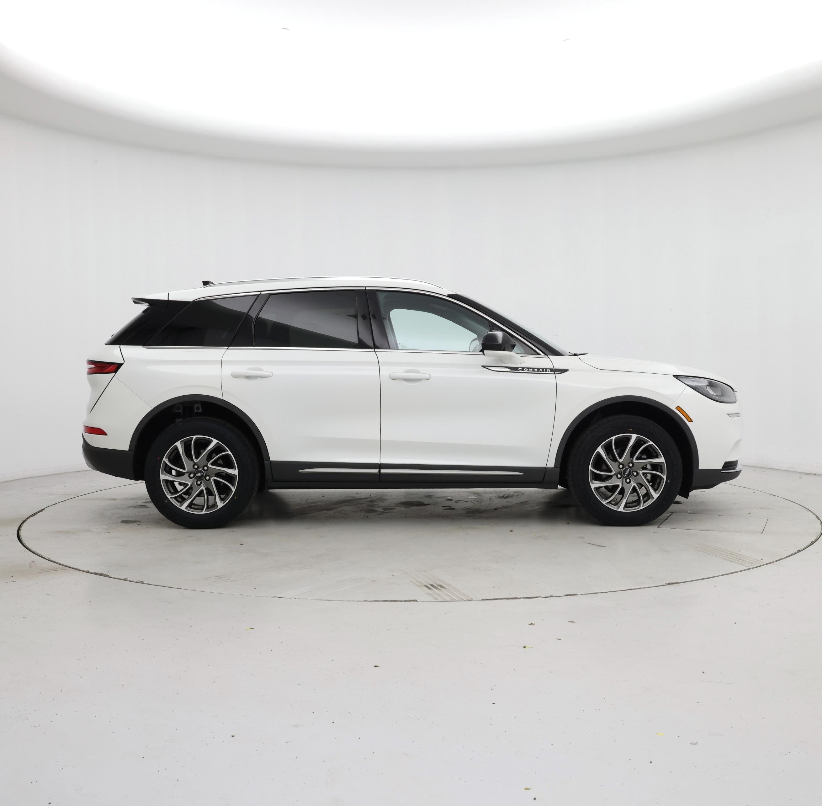 Thumbnail: 2021 Lincoln Corsair - 7