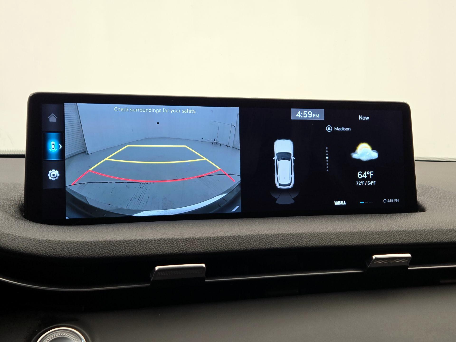 Thumbnail: 2023 Genesis GV70 - 14