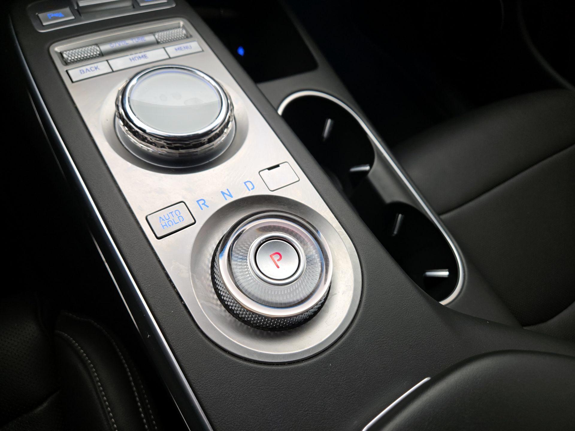 Thumbnail: 2023 Genesis GV70 - 17