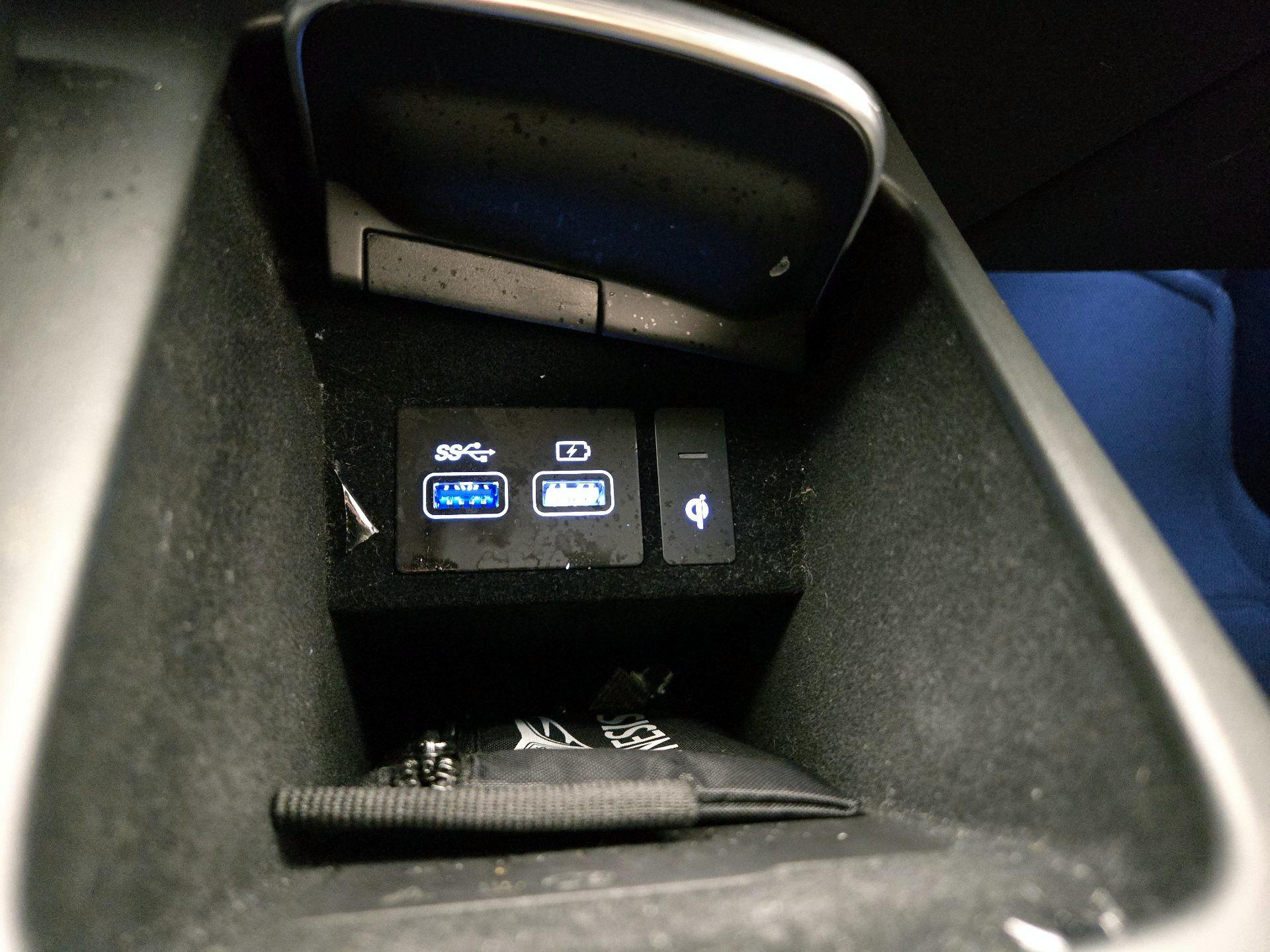 Thumbnail: 2023 Genesis GV70 - 18