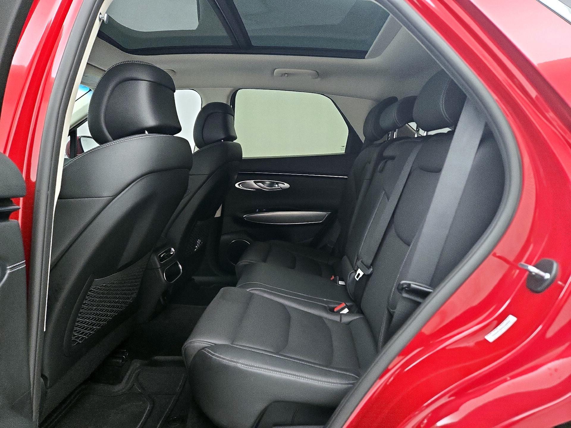 Thumbnail: 2023 Genesis GV70 - 20