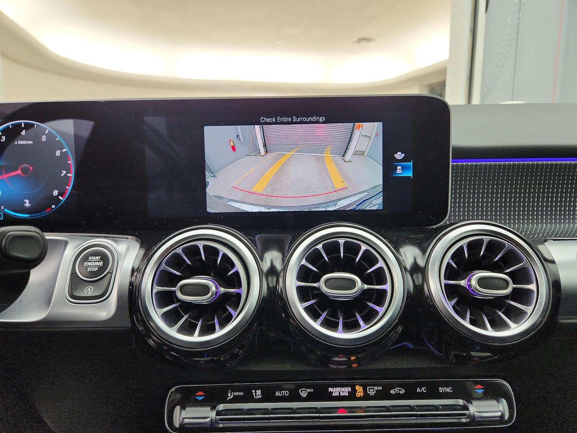 Thumbnail: 2021 Mercedes-Benz GLB - 14