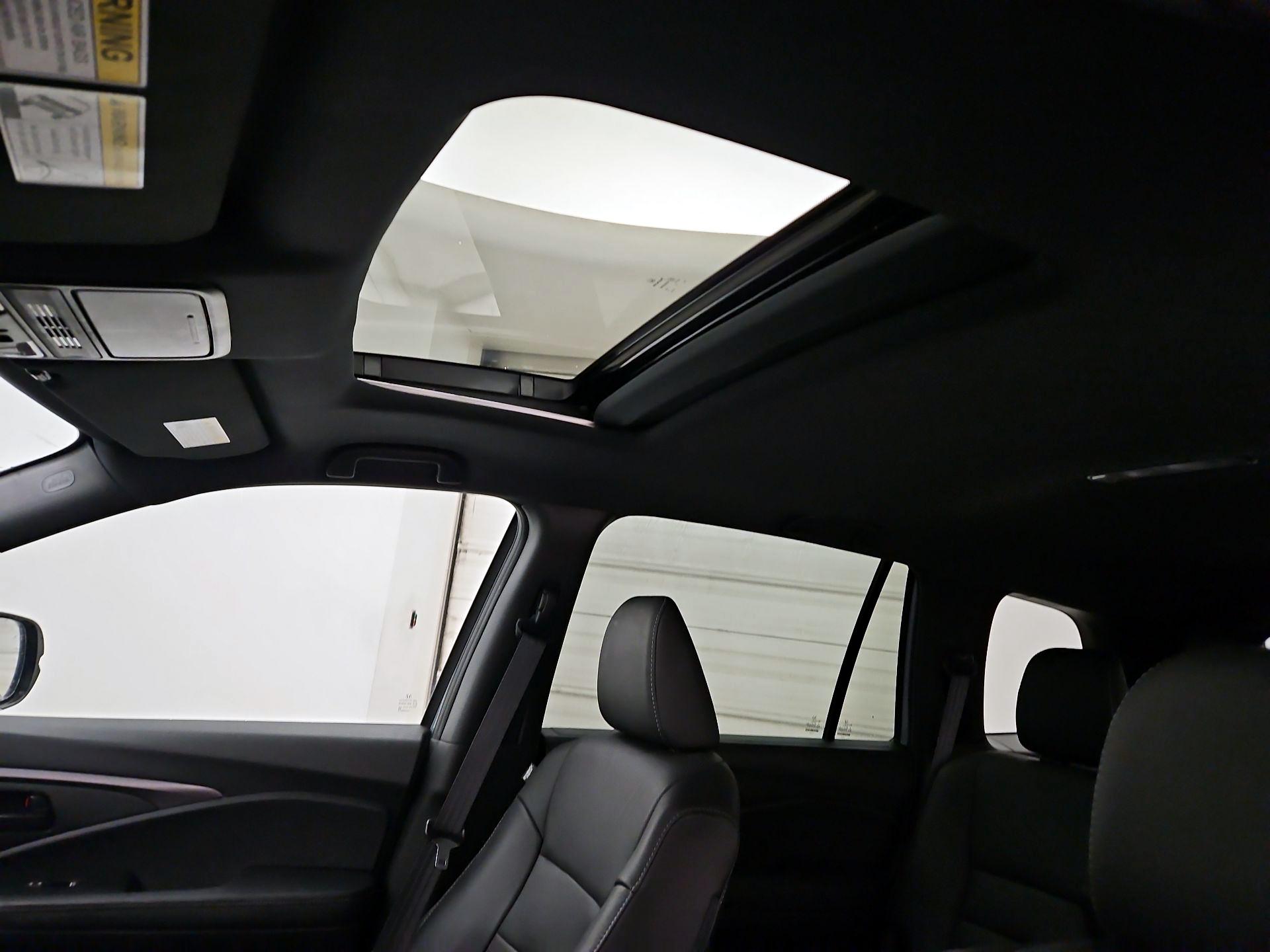 Thumbnail: 2022 Honda Passport - 19