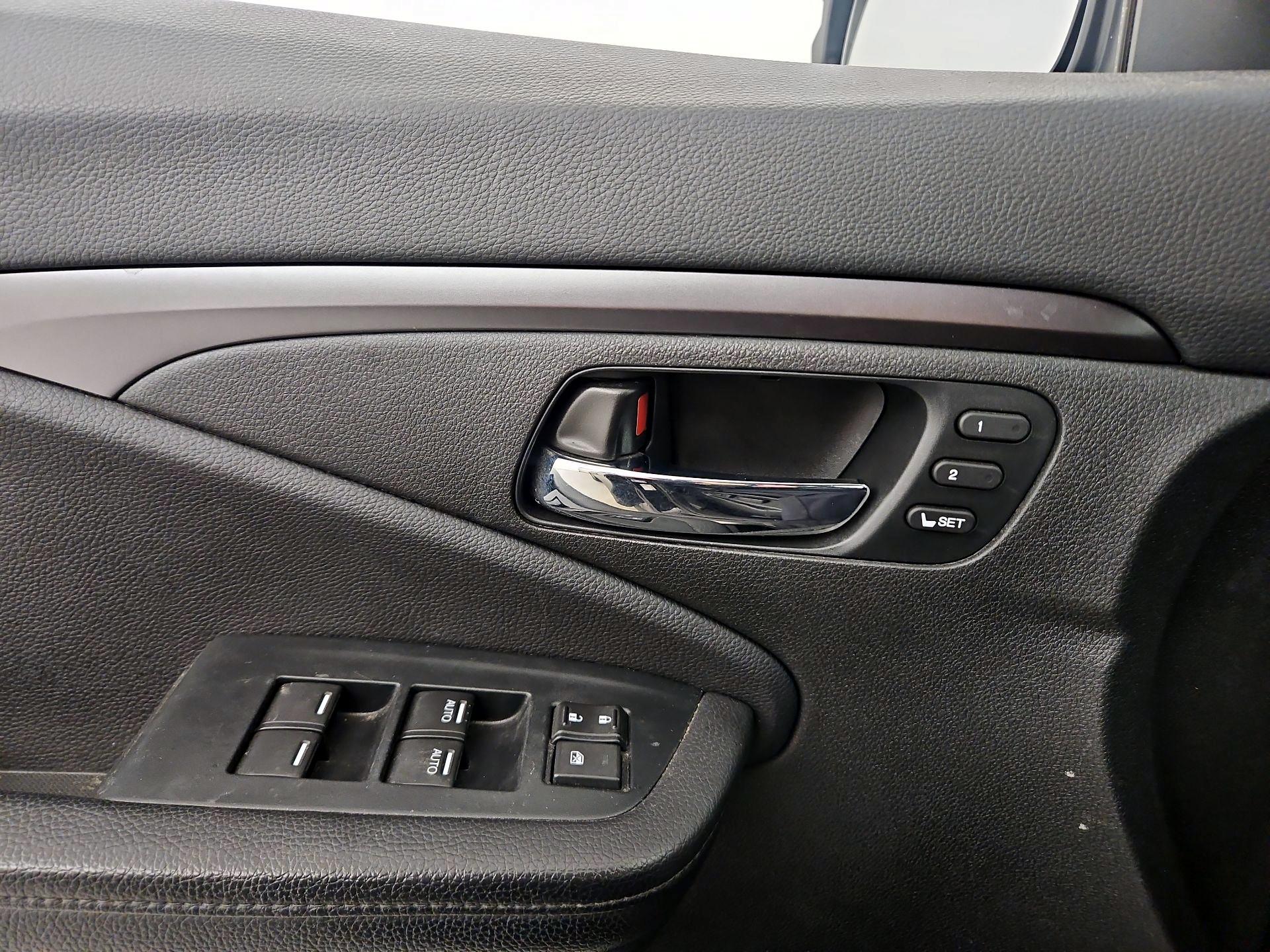 Thumbnail: 2022 Honda Pilot - 12