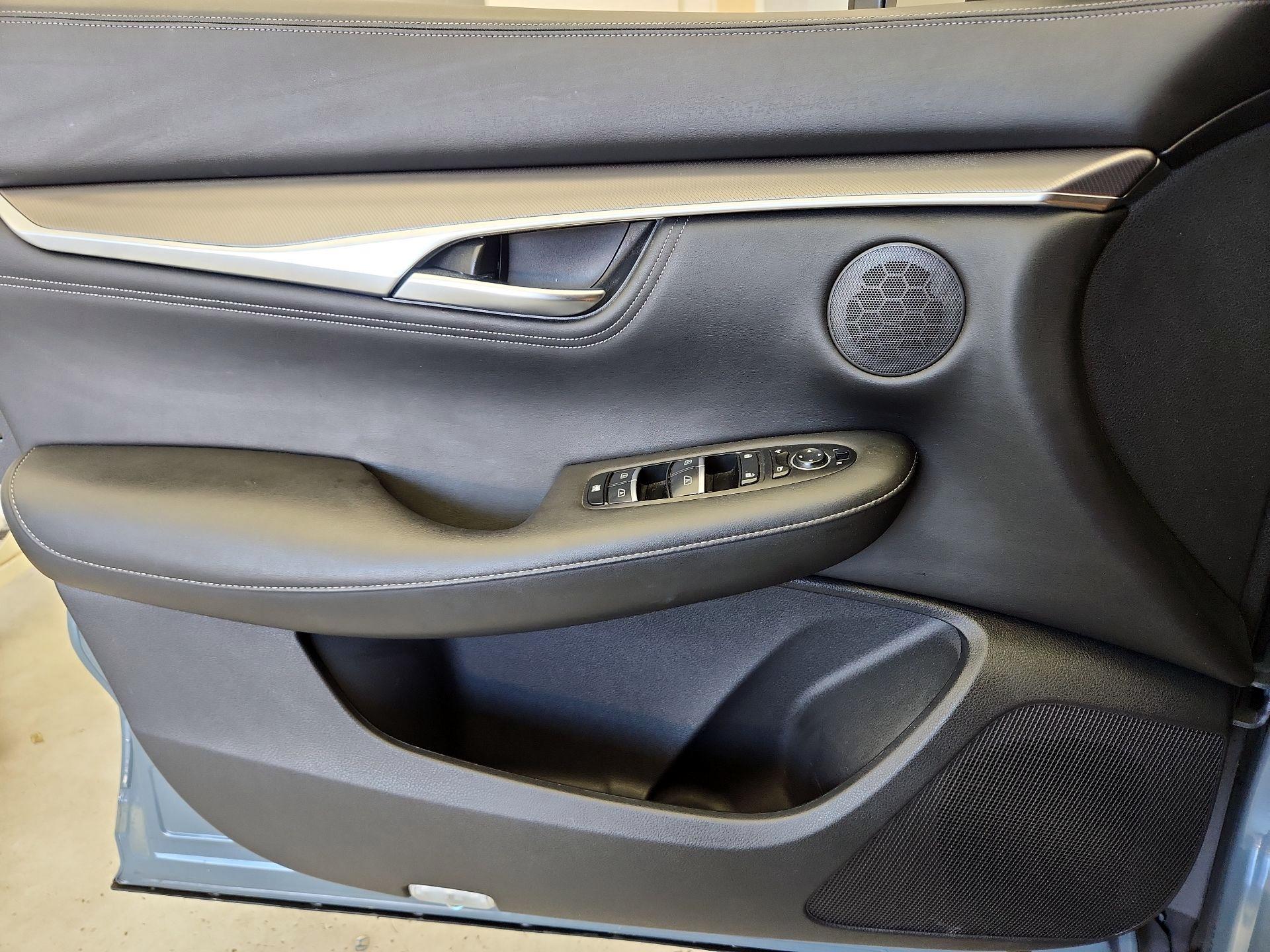 Thumbnail: 2023 INFINITI QX55 - 12