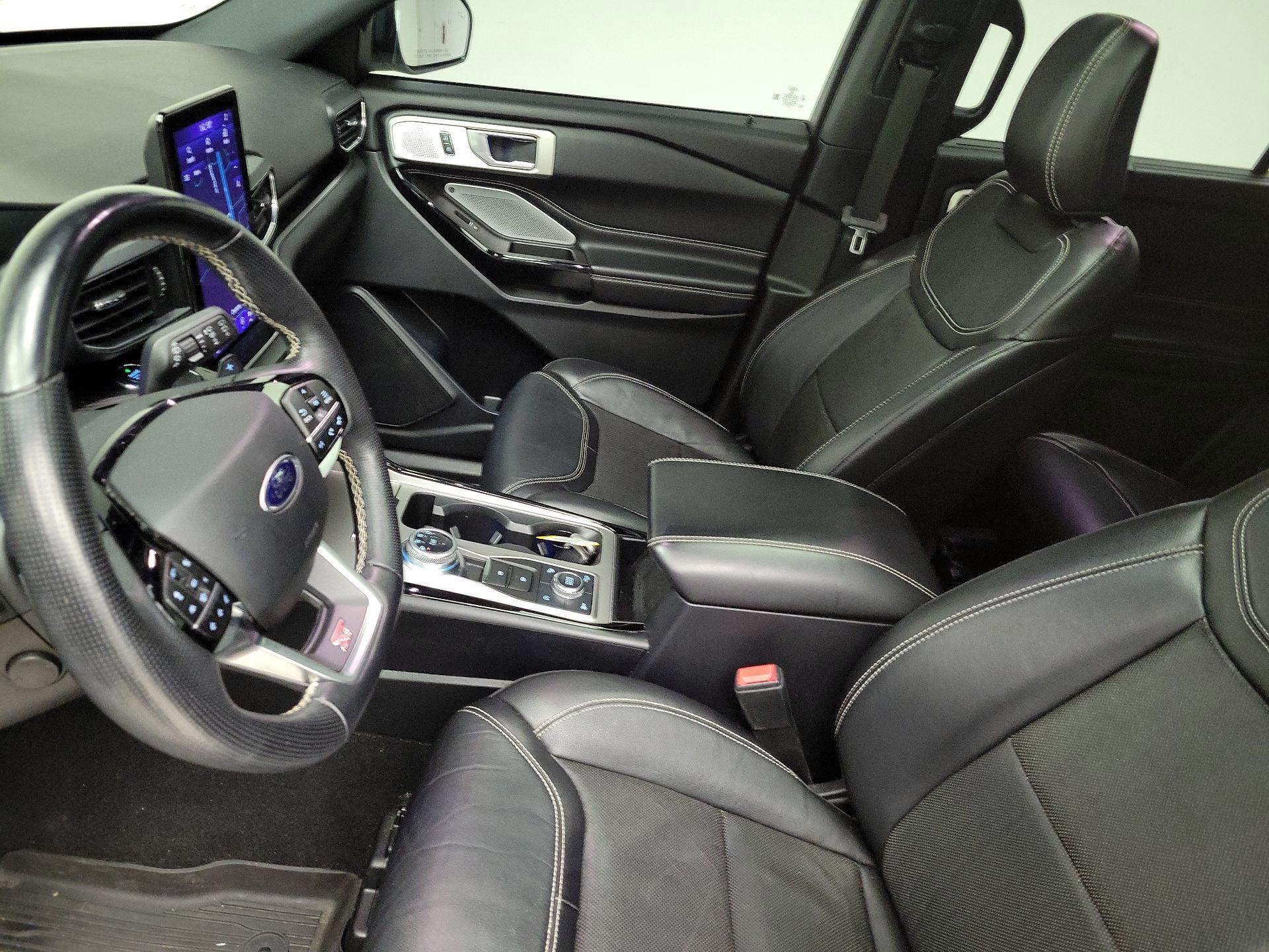 Thumbnail: 2021 Ford Explorer - 11