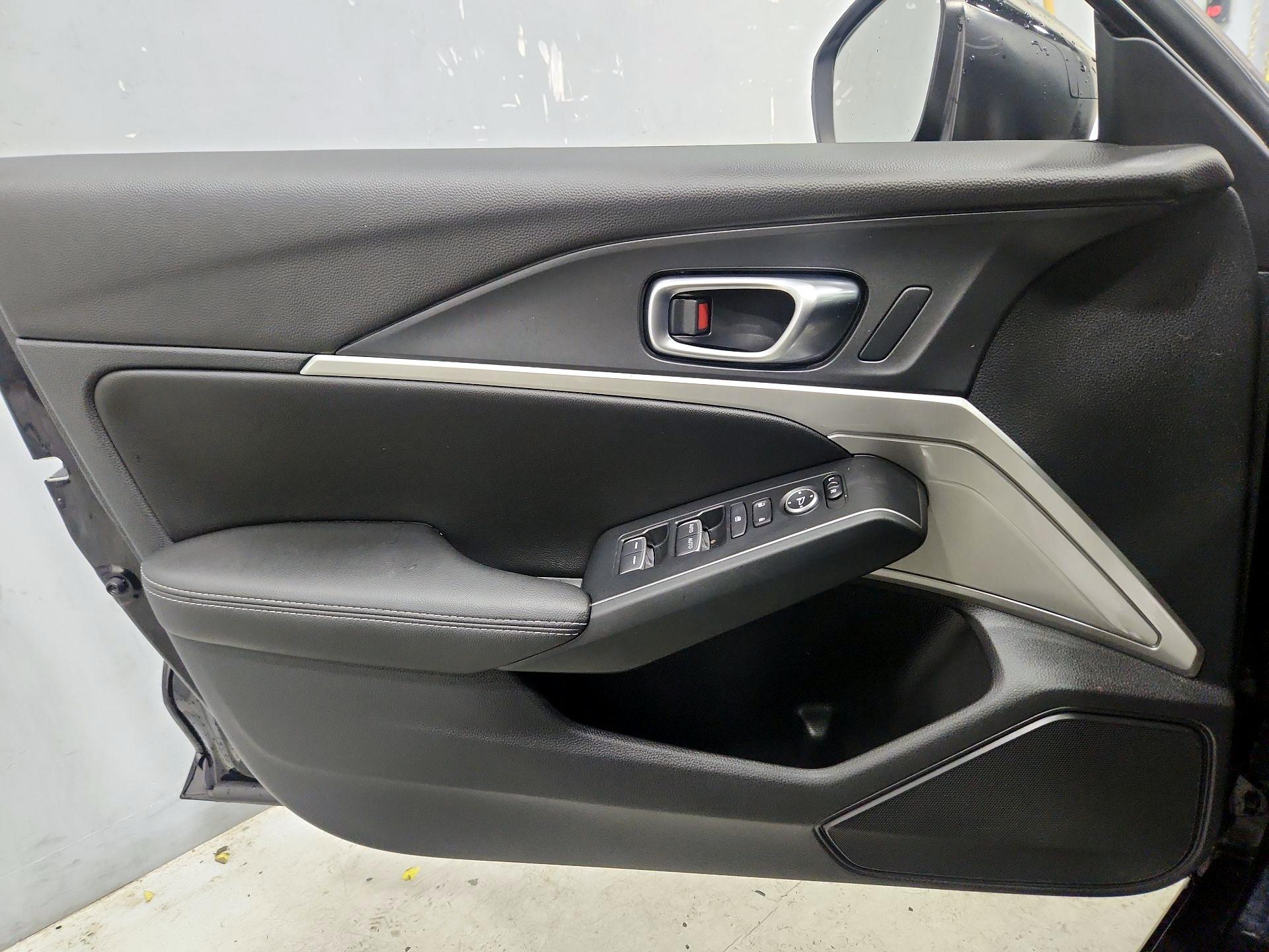 Thumbnail: 2023 Acura Integra - 12