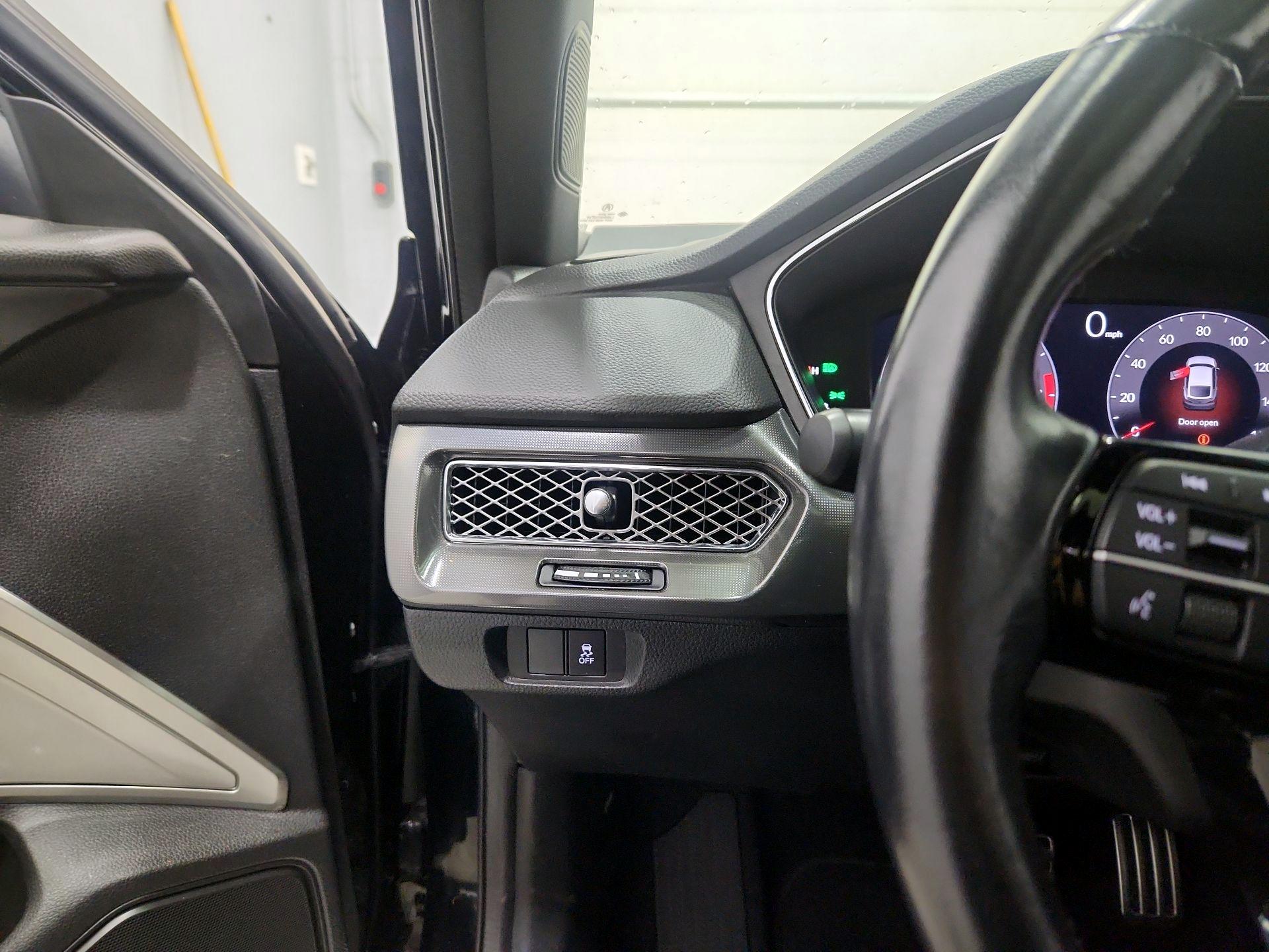 Thumbnail: 2023 Acura Integra - 13