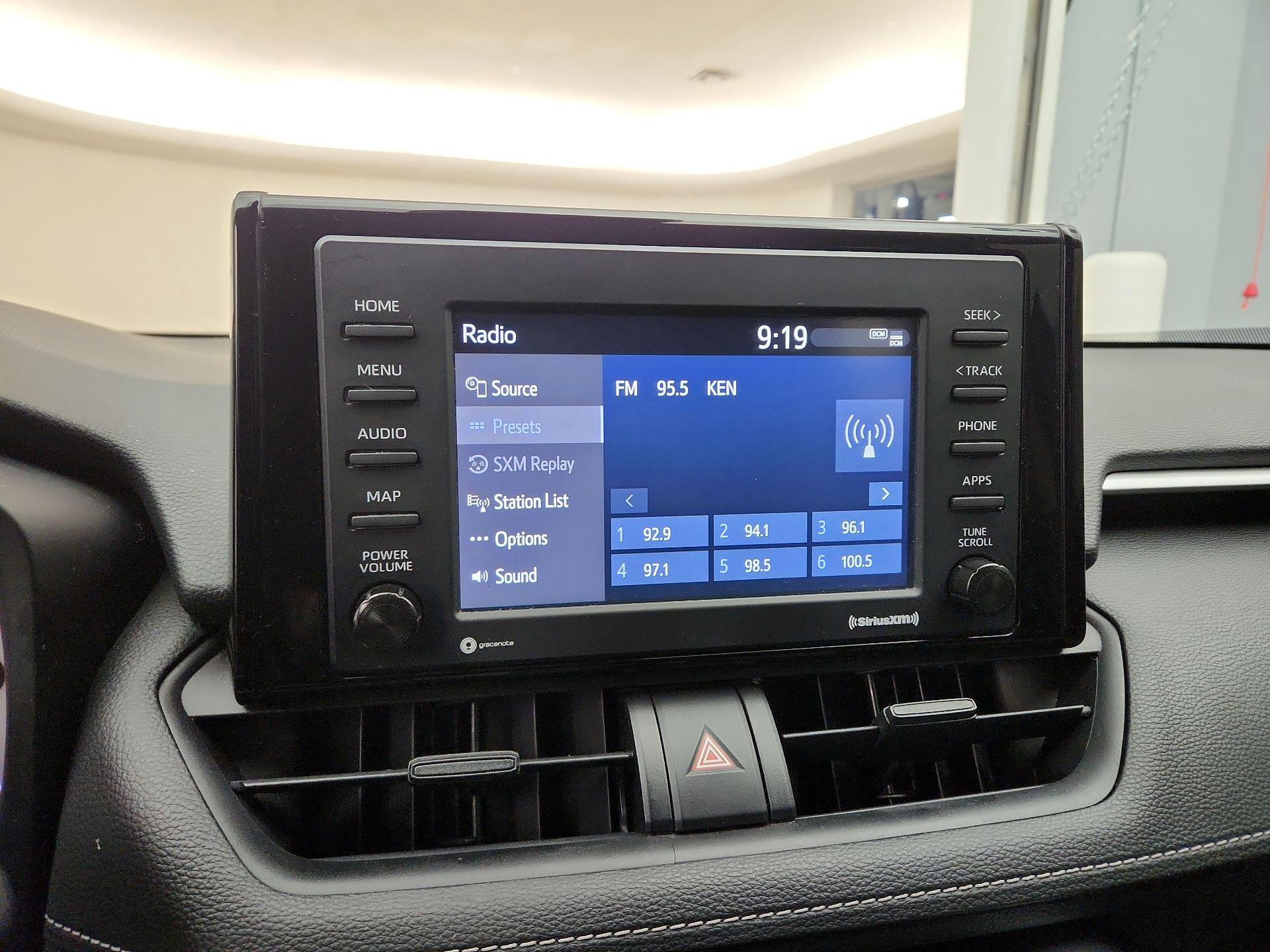 Thumbnail: 2021 Toyota RAV4 - 15