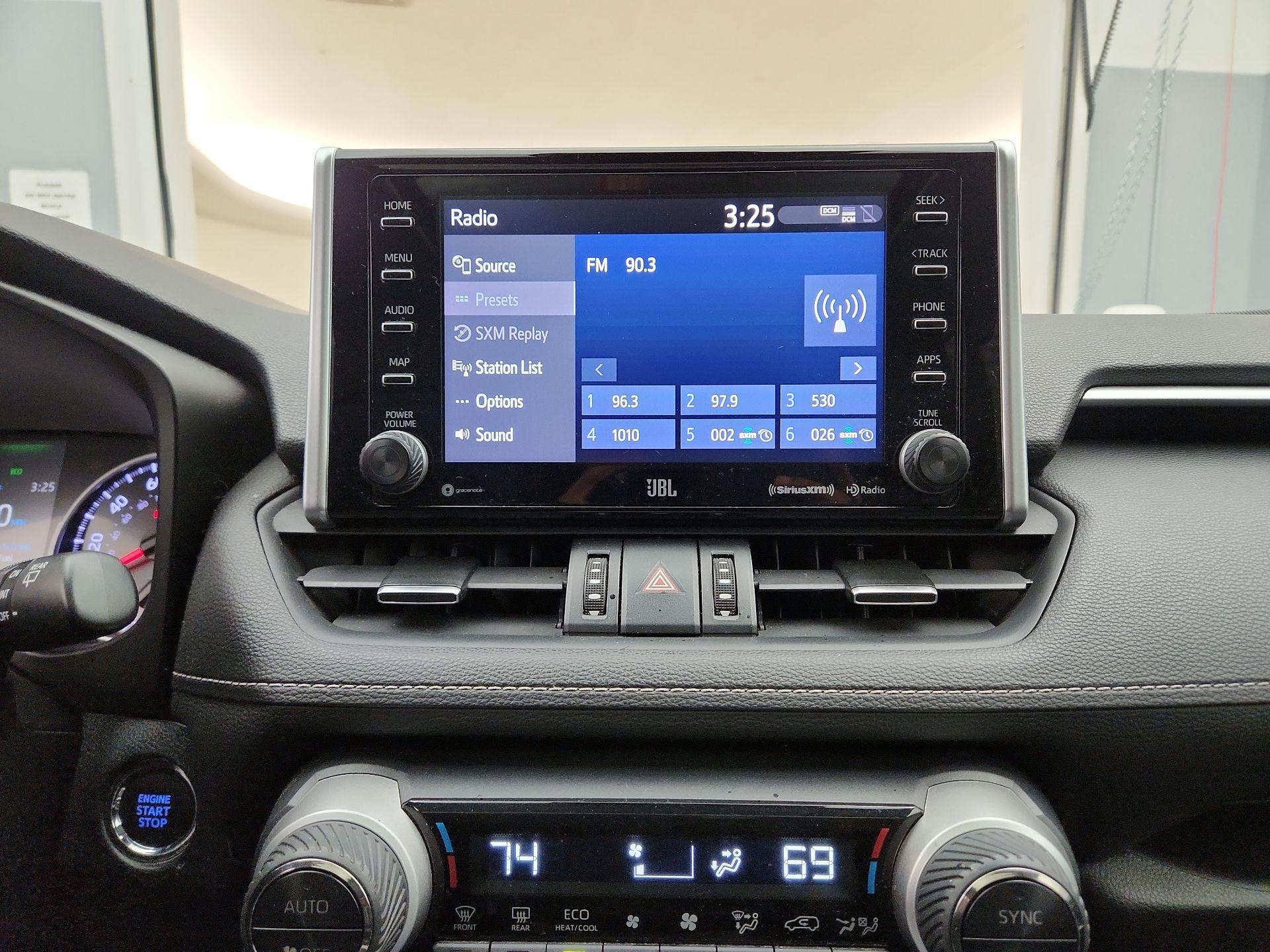 Thumbnail: 2020 Toyota RAV4 - 15