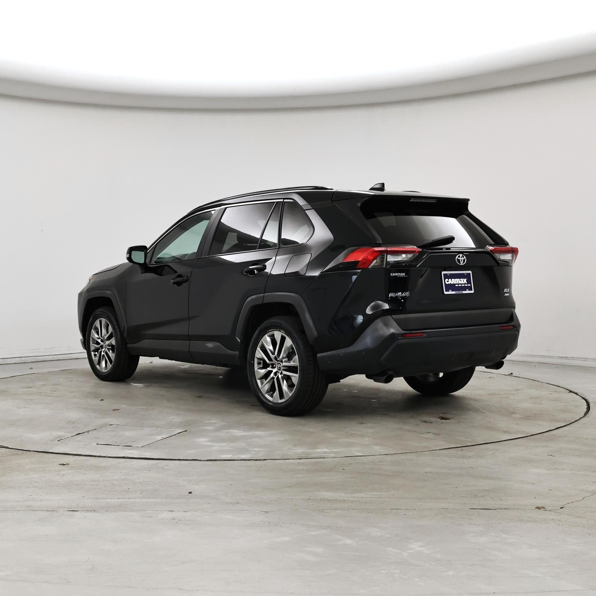 Thumbnail: 2020 Toyota RAV4 - 2