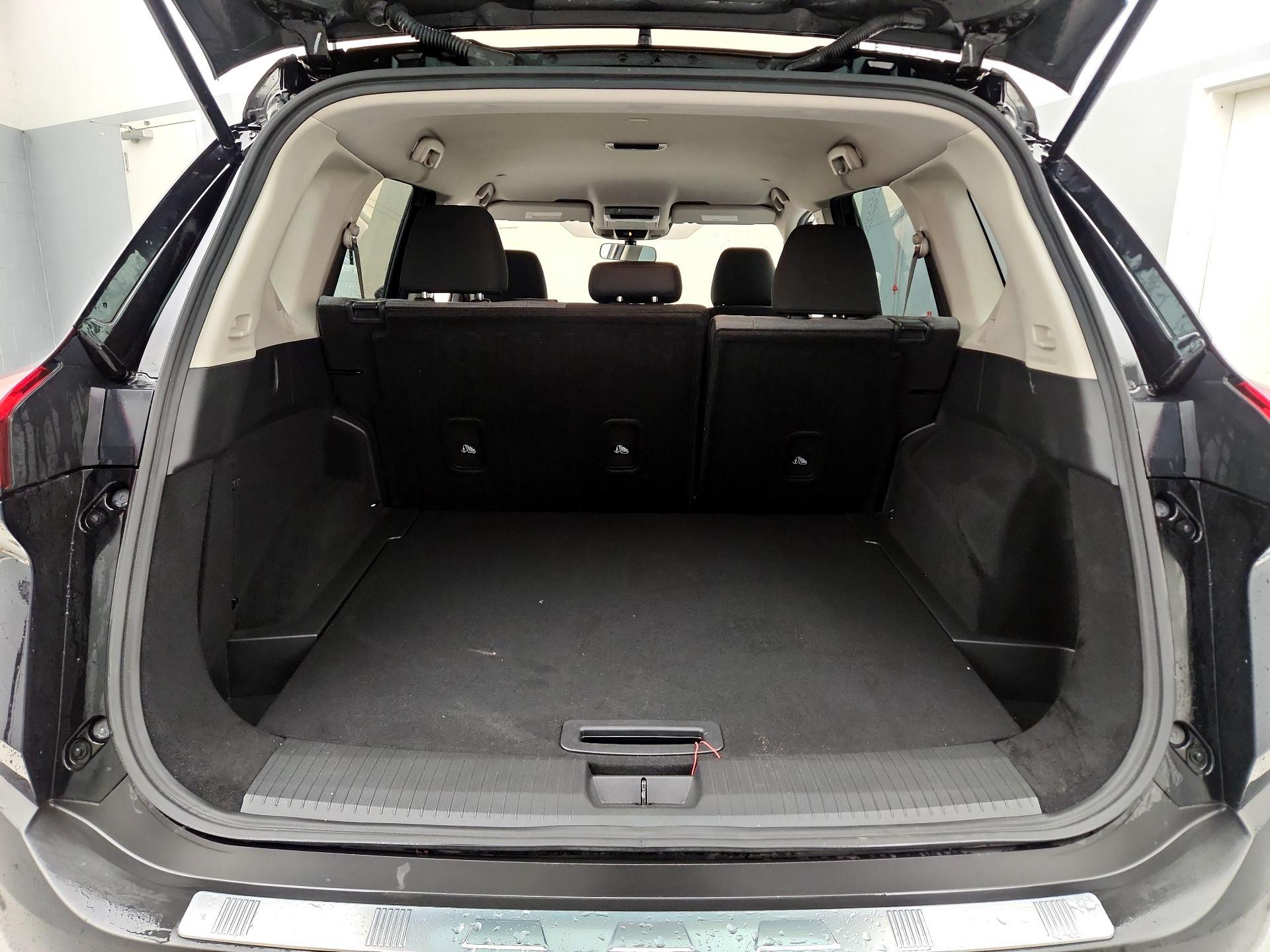 Thumbnail: 2023 Nissan Rogue - 20