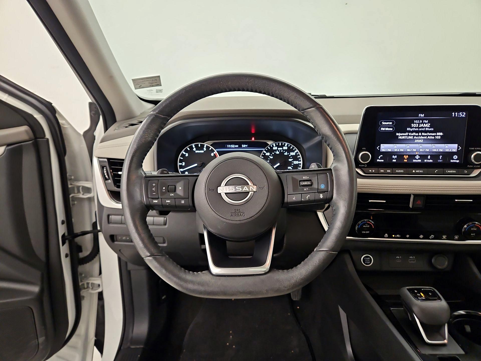 Thumbnail: 2022 Nissan Rogue - 10