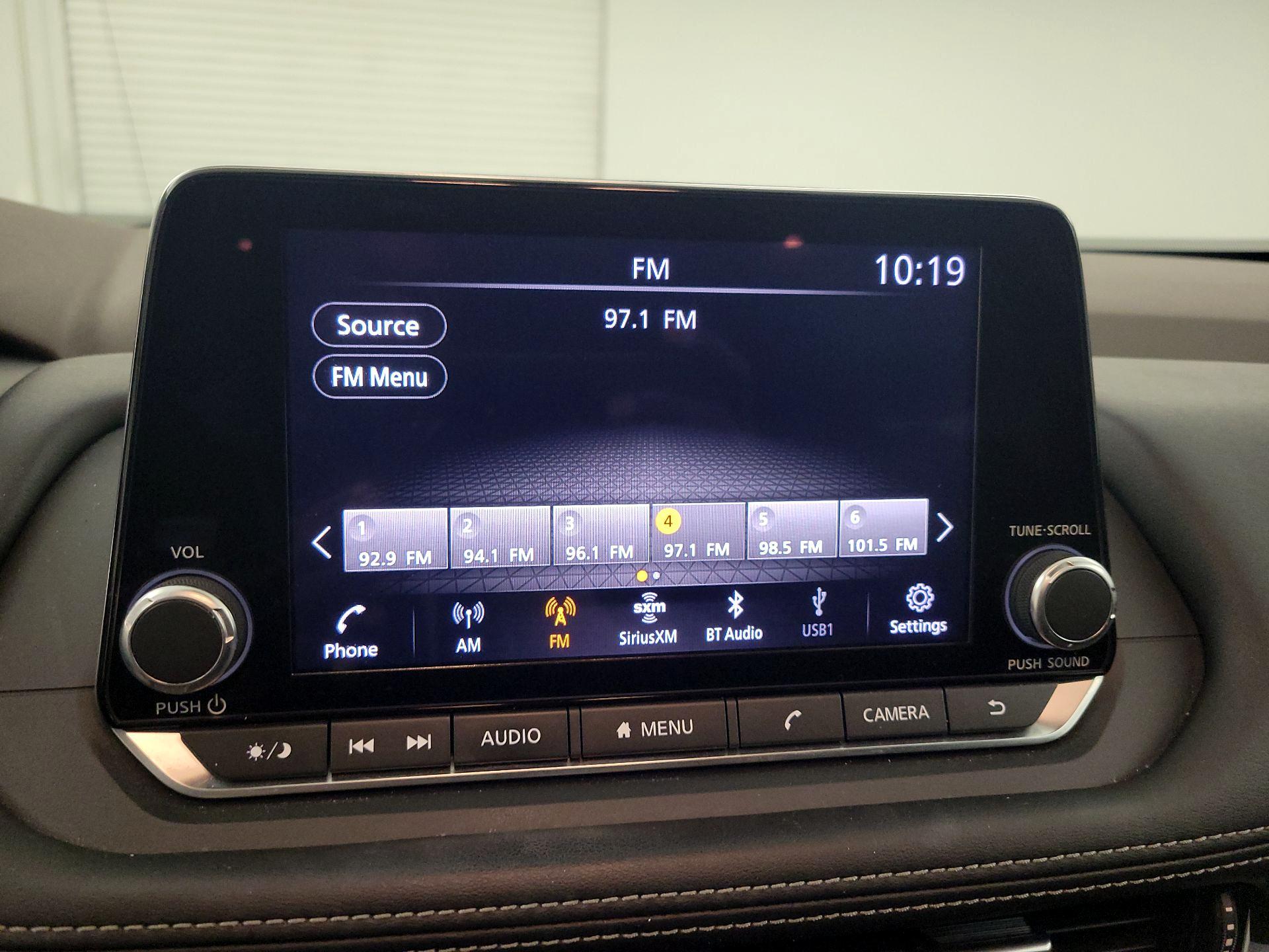 Thumbnail: 2022 Nissan Rogue - 15