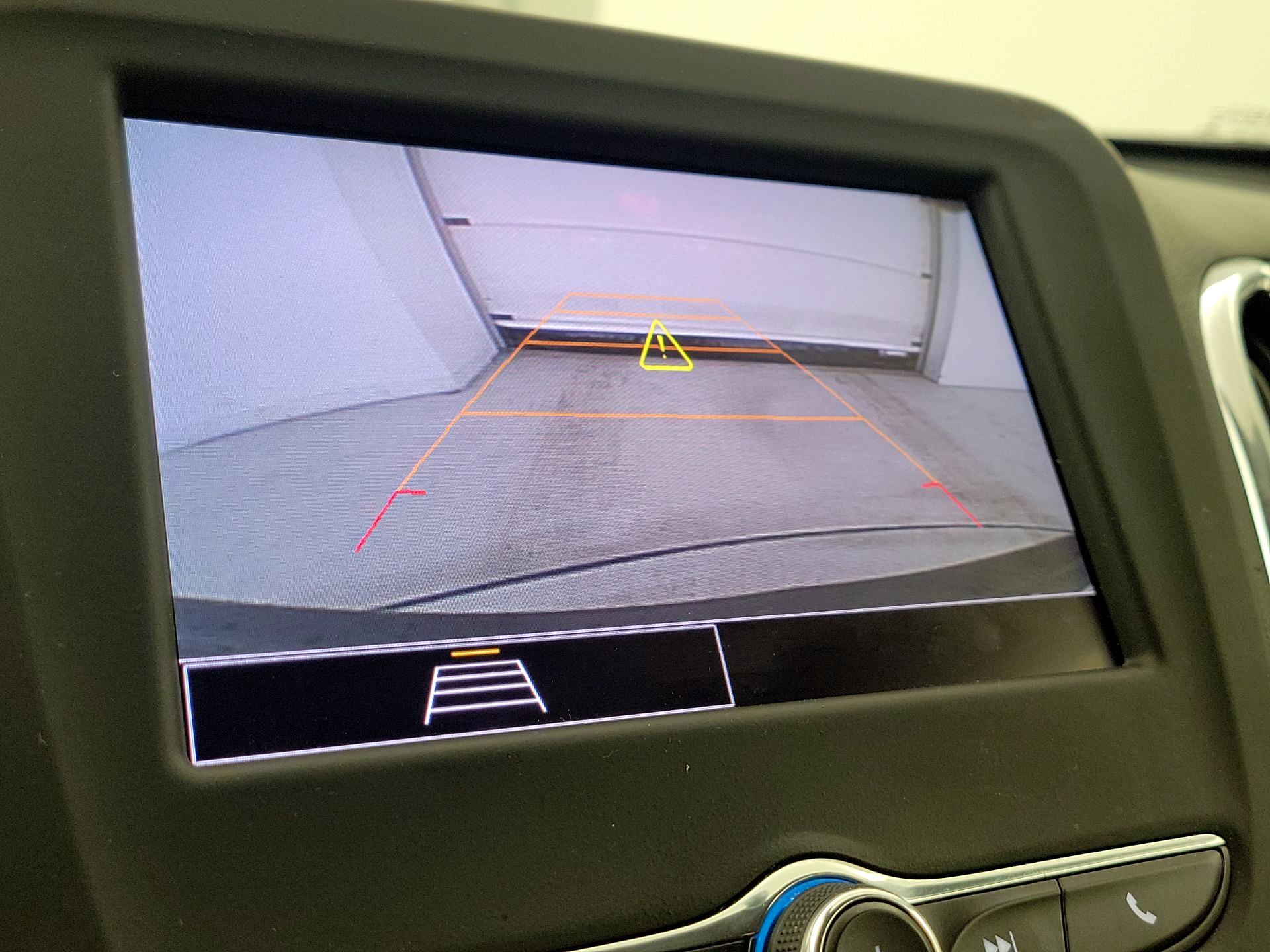 Thumbnail: 2022 Chevrolet Equinox - 14