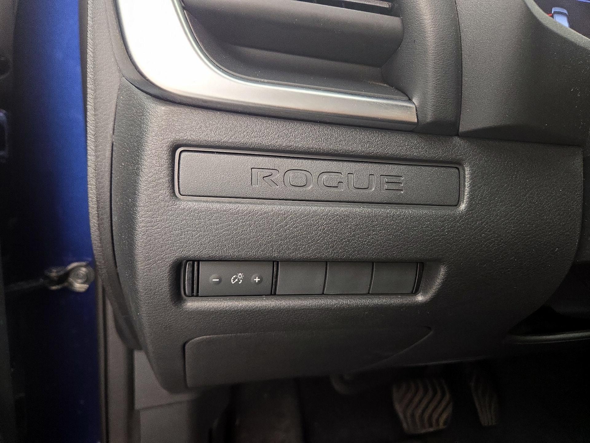 Thumbnail: 2023 Nissan Rogue - 13