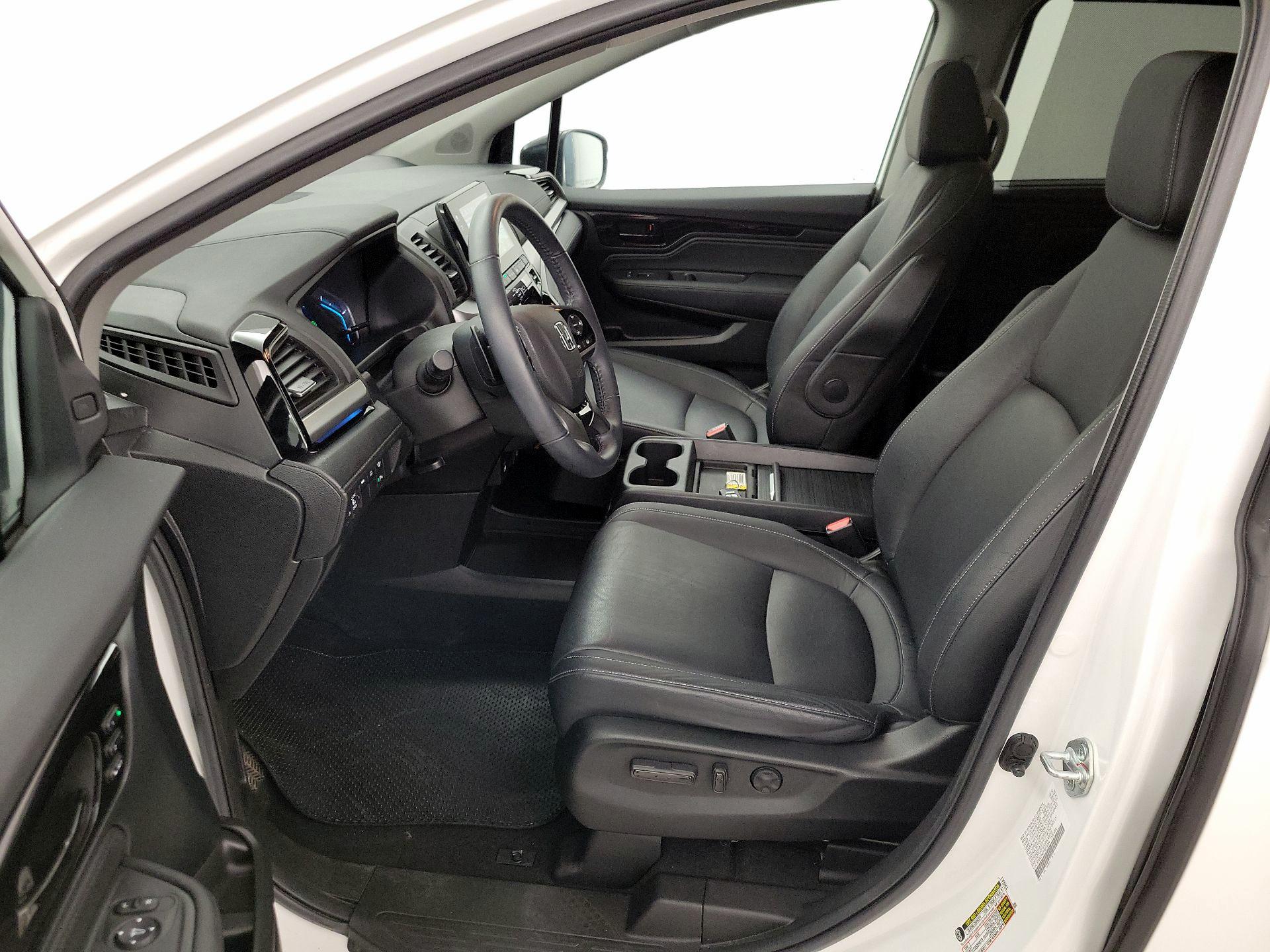 Thumbnail: 2023 Honda Odyssey - 11