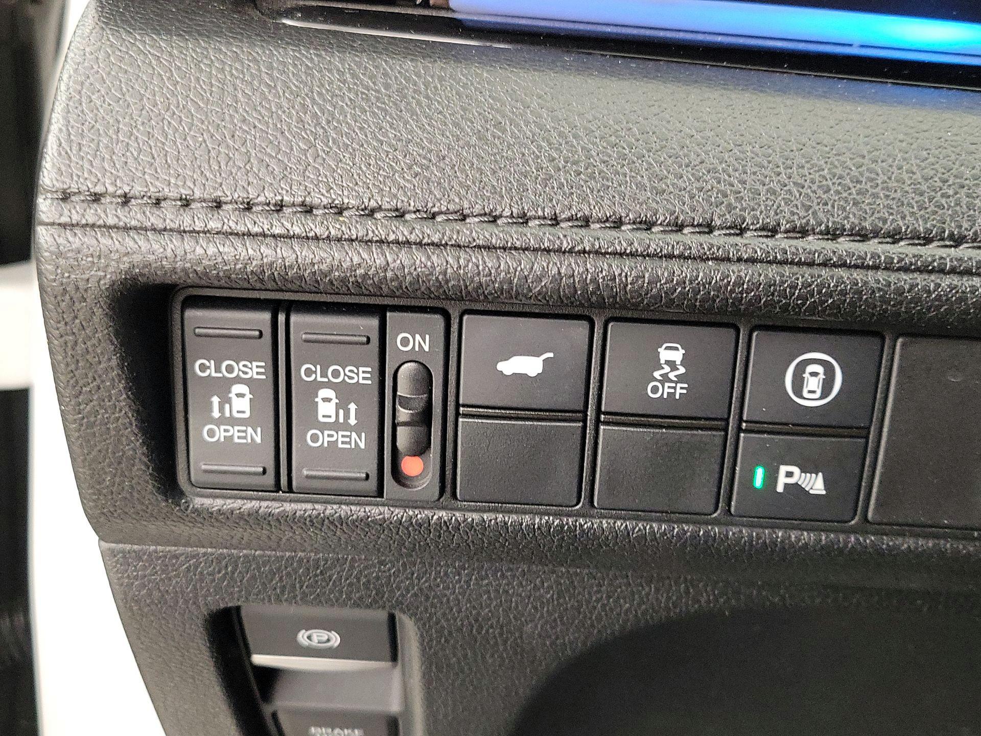 Thumbnail: 2023 Honda Odyssey - 13