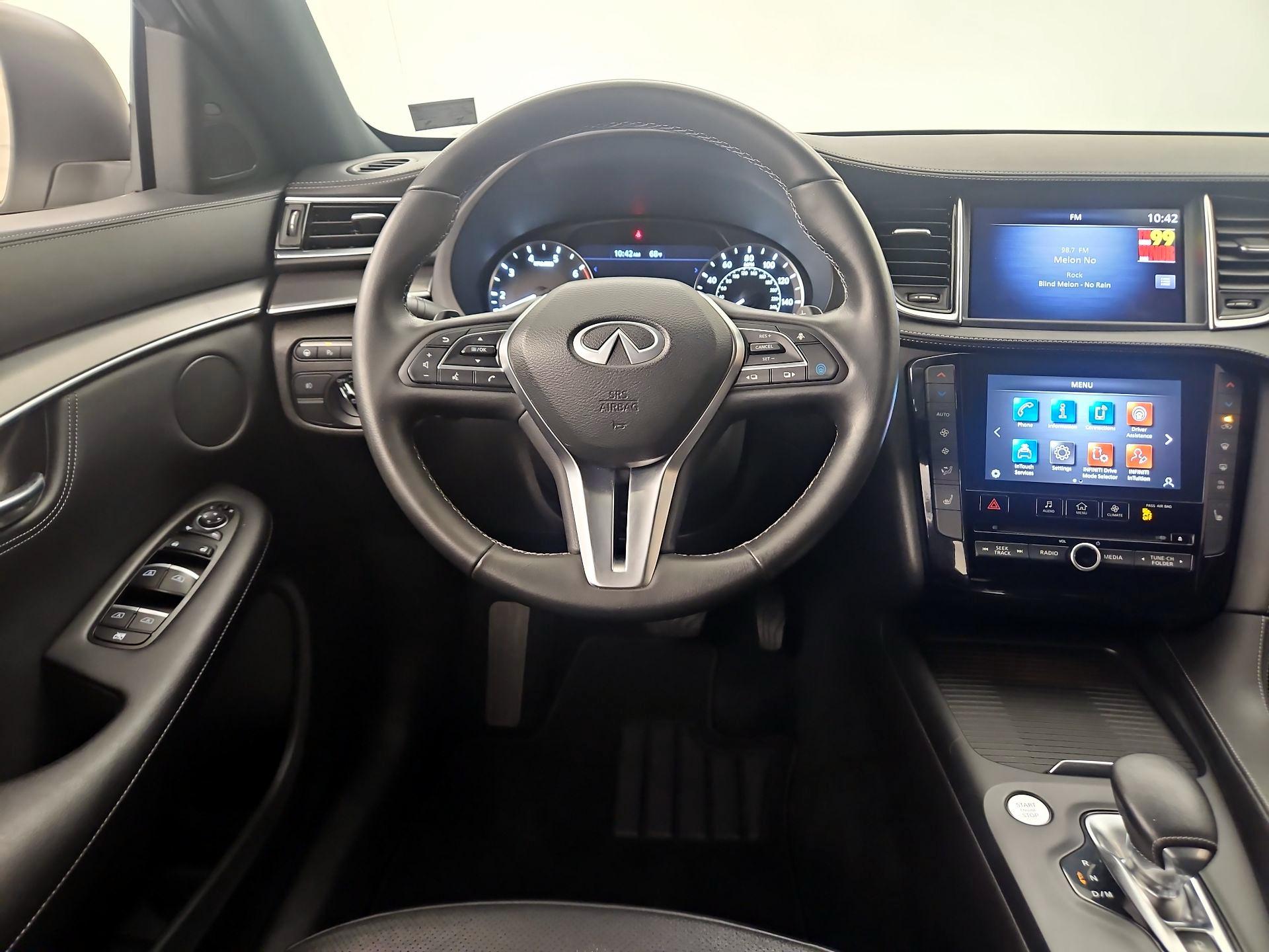 Thumbnail: 2023 INFINITI QX55 - 10