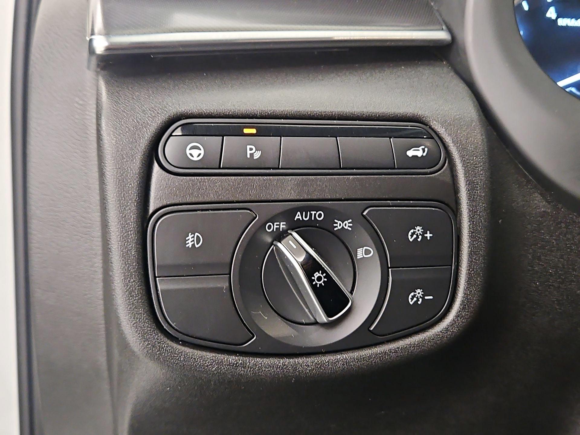 Thumbnail: 2023 INFINITI QX55 - 13