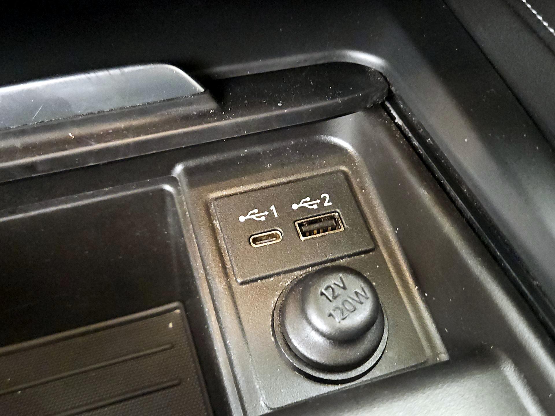 Thumbnail: 2023 INFINITI QX55 - 18