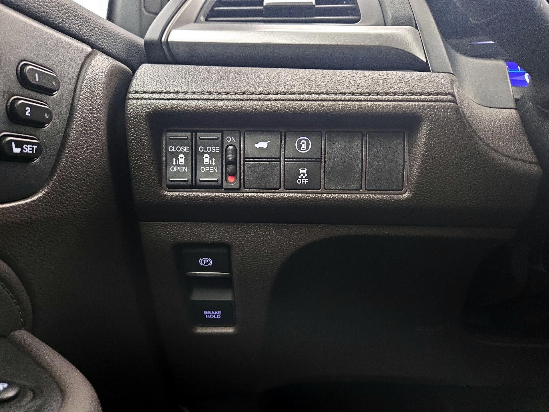 Thumbnail: 2022 Honda Odyssey - 13