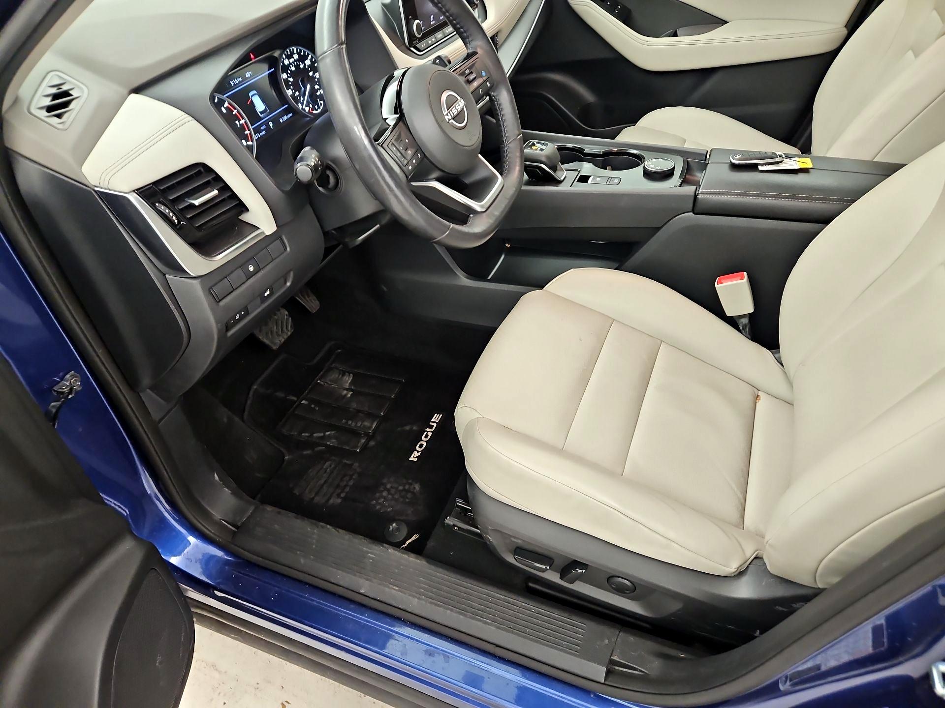 Thumbnail: 2023 Nissan Rogue - 11