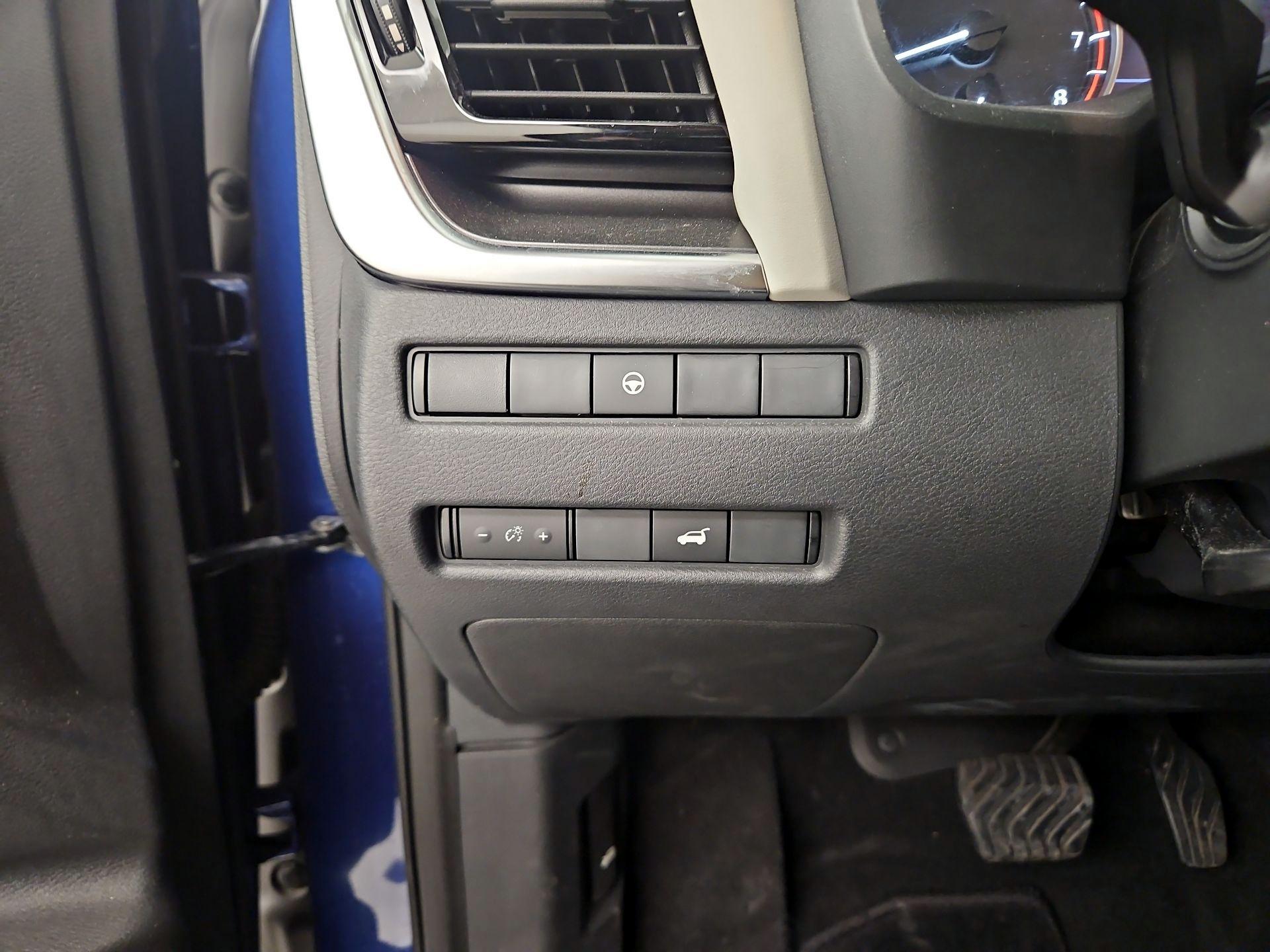 Thumbnail: 2023 Nissan Rogue - 13