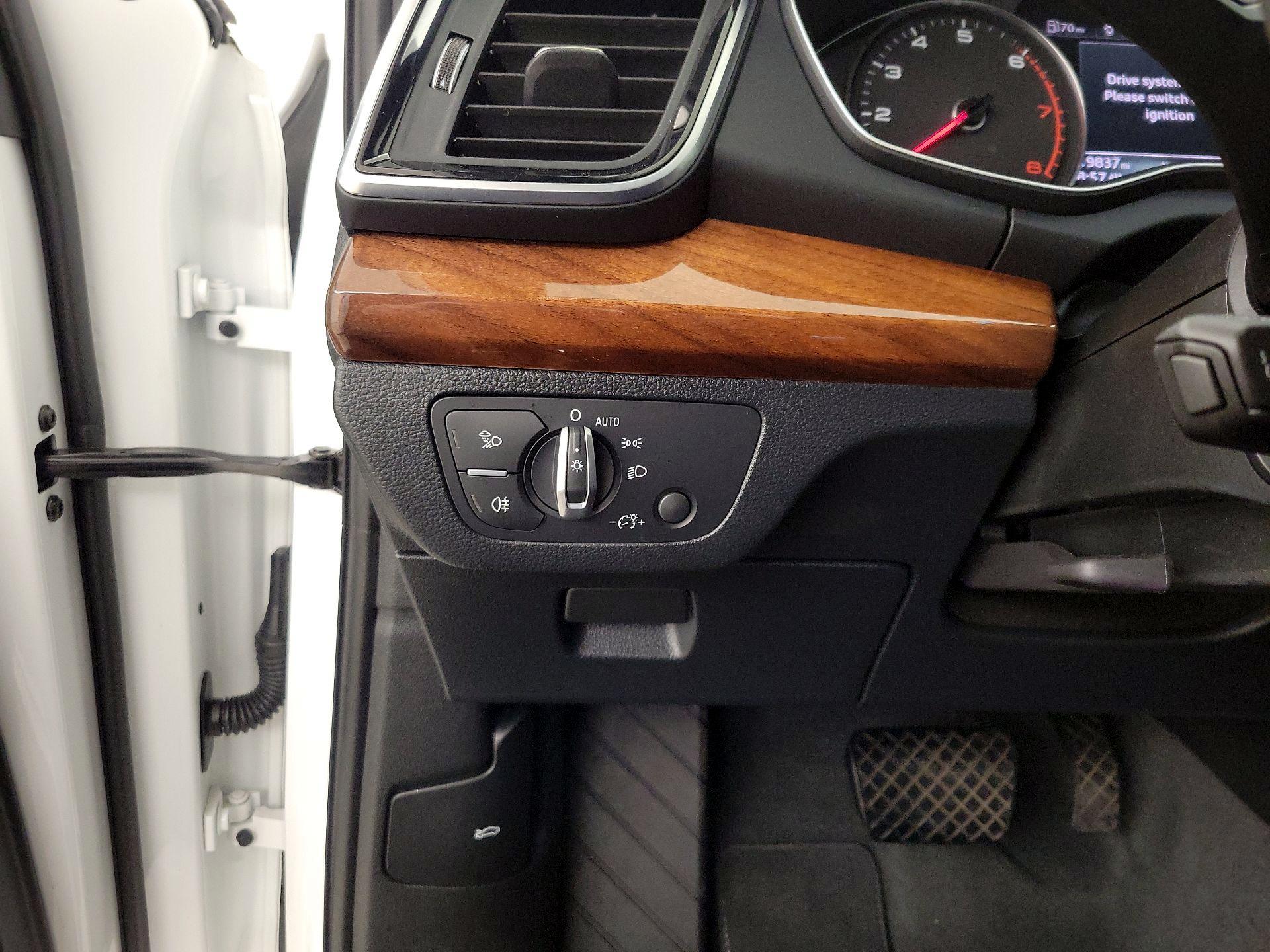 Thumbnail: 2023 Audi Q5 - 13