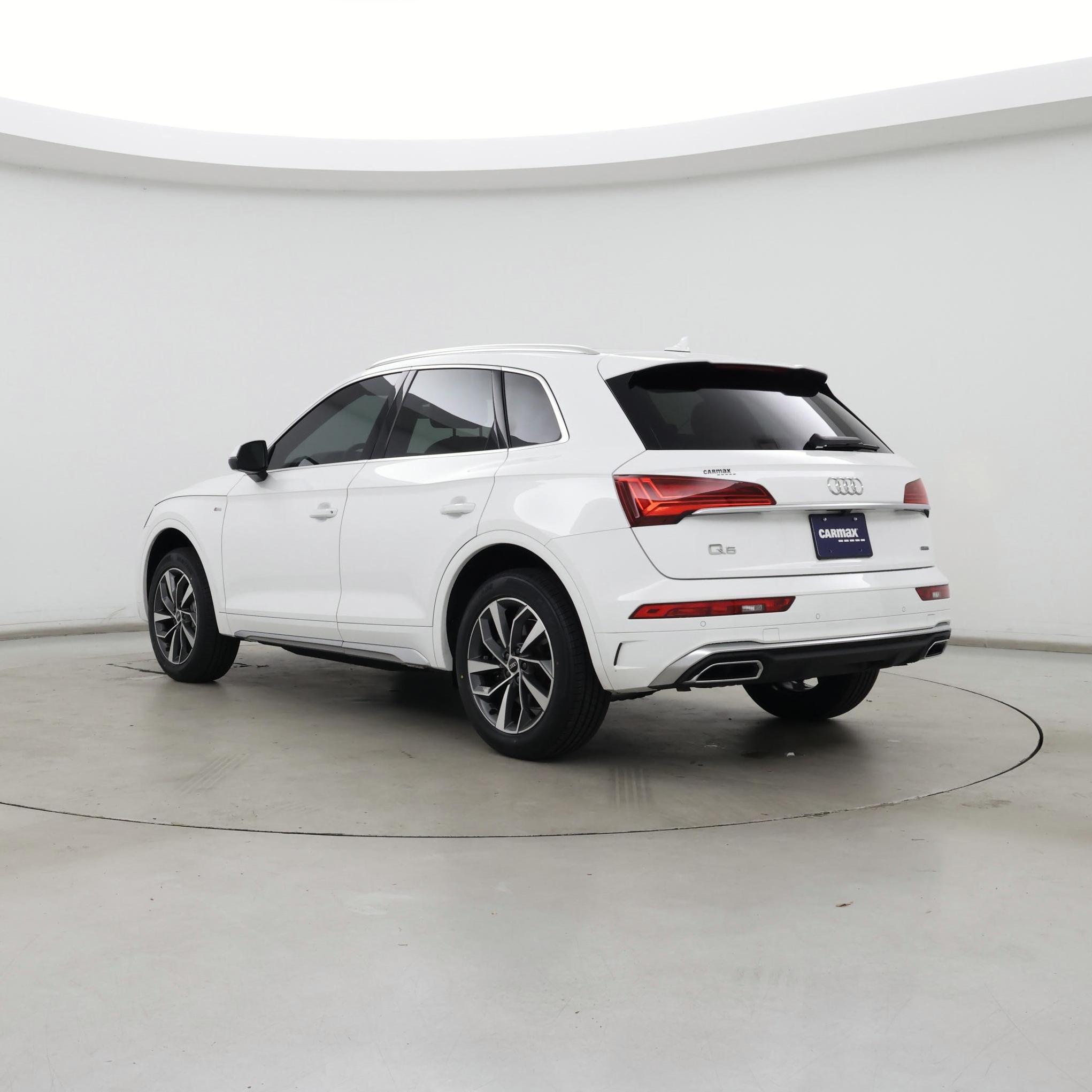 Thumbnail: 2023 Audi Q5 - 2