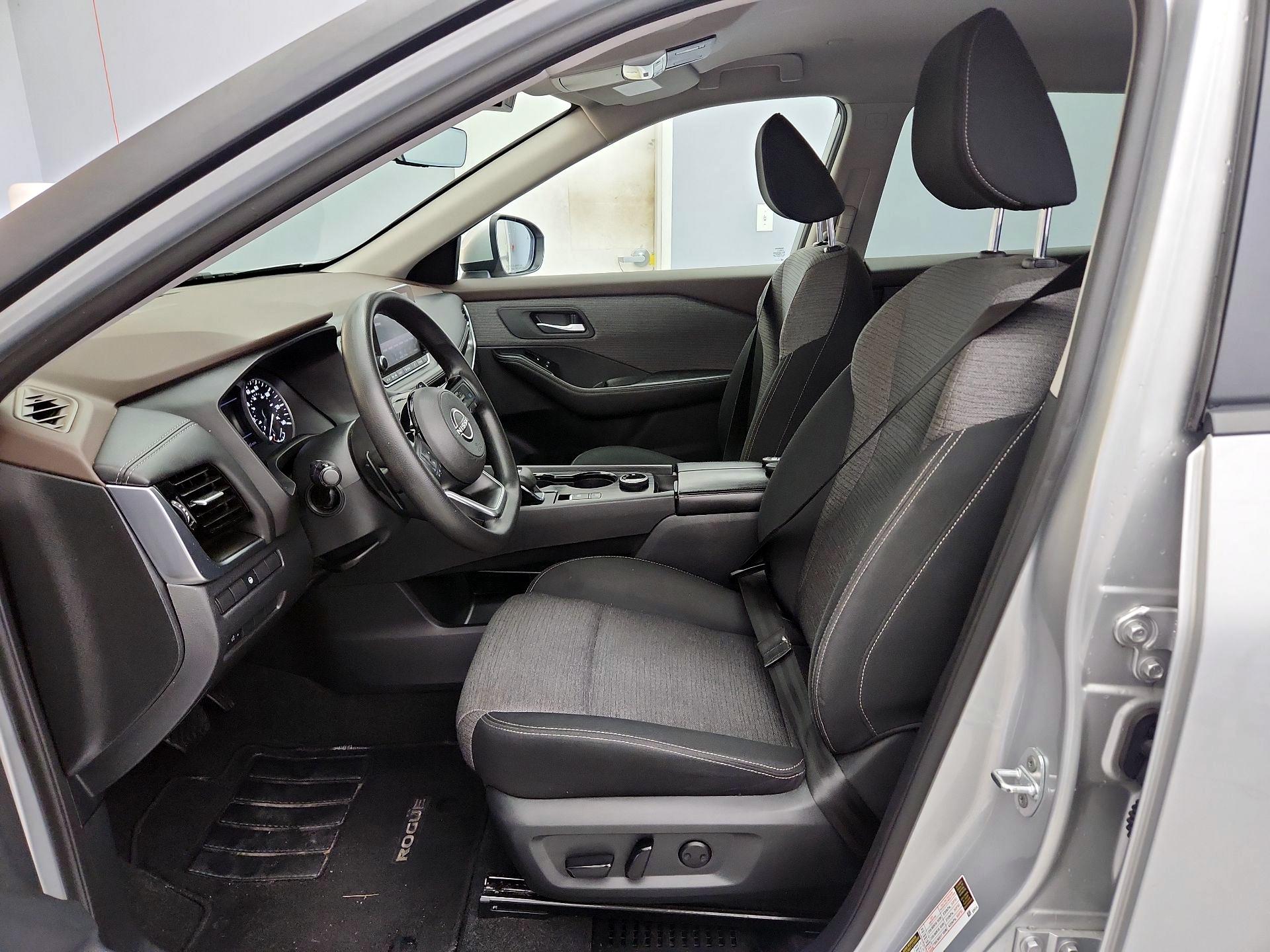 Thumbnail: 2022 Nissan Rogue - 11