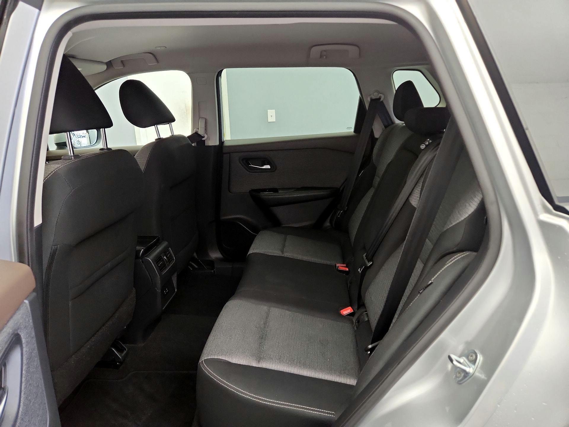 Thumbnail: 2022 Nissan Rogue - 19