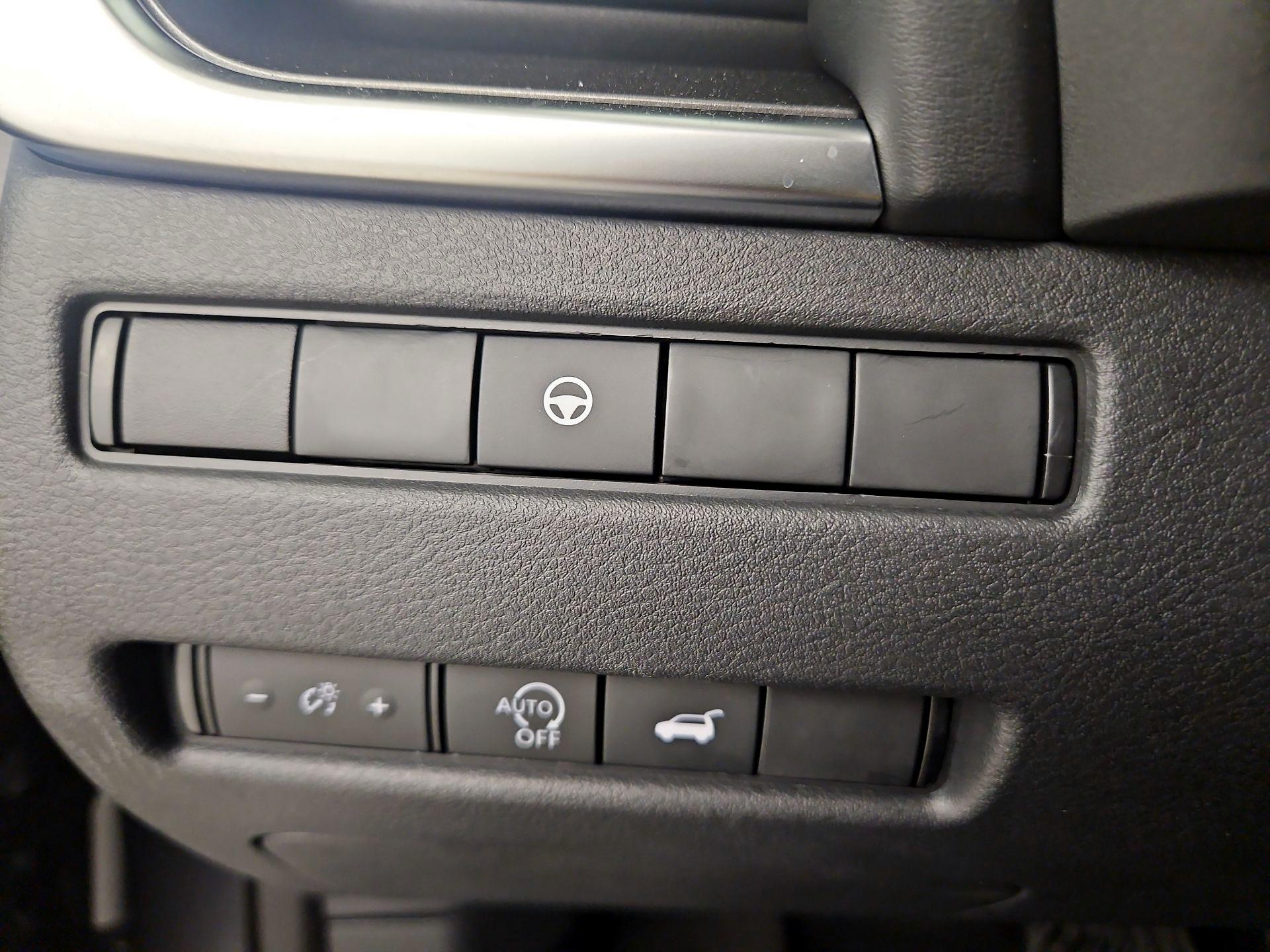 Thumbnail: 2023 Nissan Rogue - 13