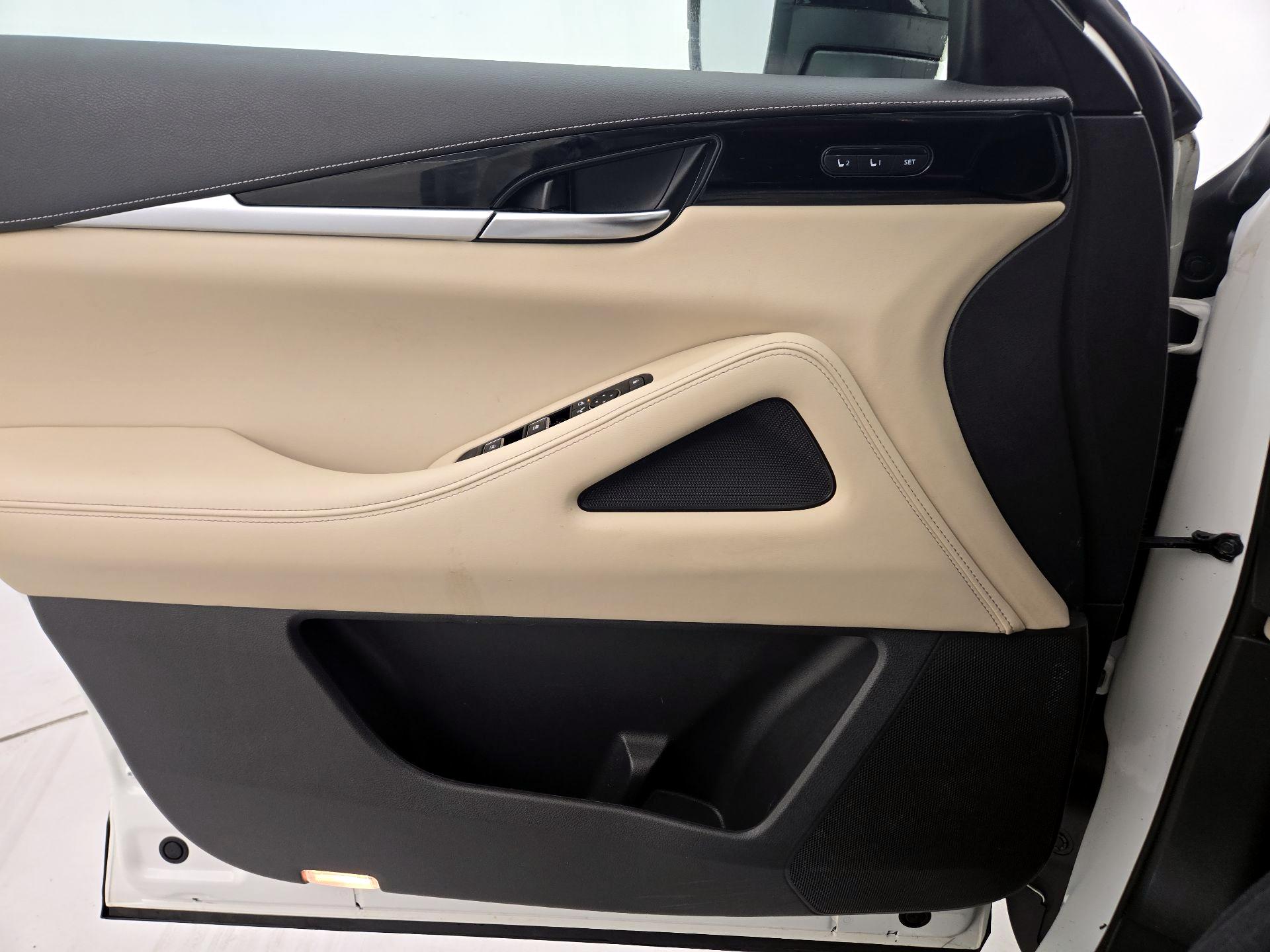 Thumbnail: 2023 INFINITI QX60 - 12