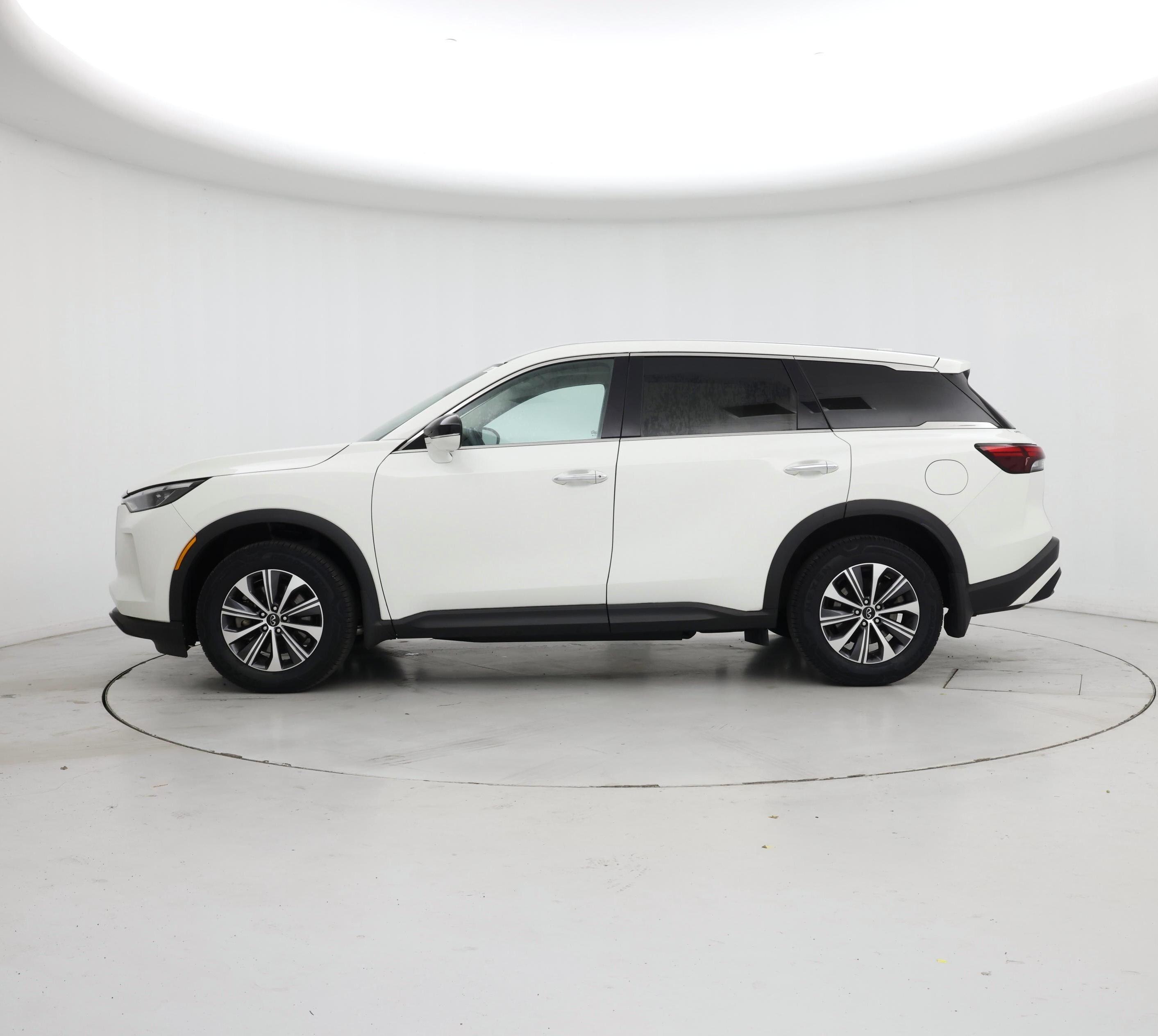 Thumbnail: 2023 INFINITI QX60 - 3