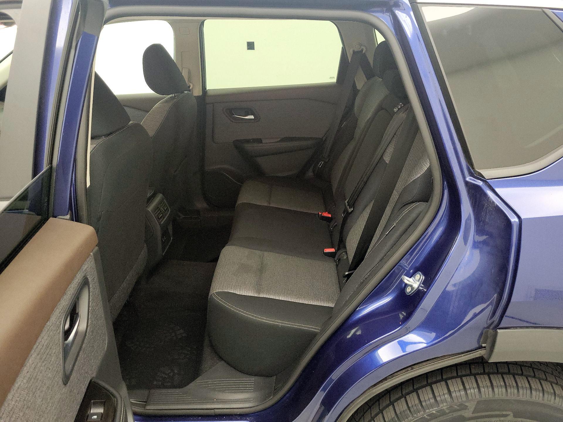 Thumbnail: 2023 Nissan Rogue - 19