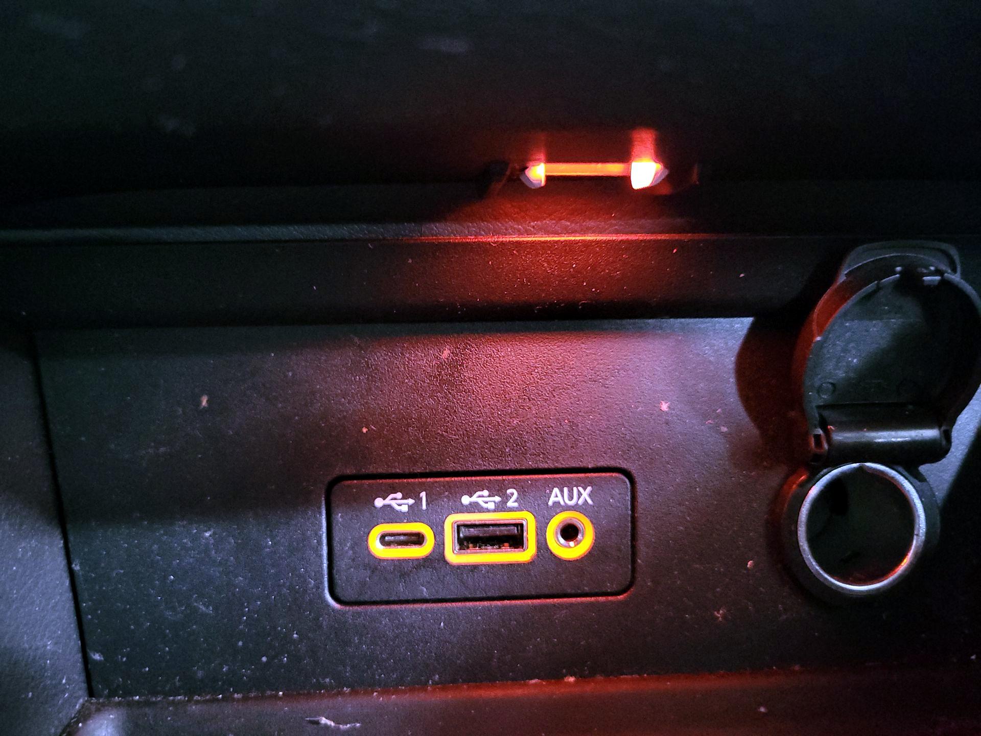 Thumbnail: 2022 Nissan Sentra - 18